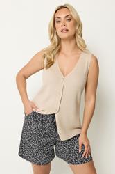 YOURS Plus Size Black Ditsy Floral Shorts | Yours Clothing 3