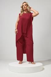 YOURS LONDON Plus Size Red Pleated Set | Yours Clothing 3
