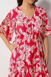 YOURS Plus Size Red Leaf Print Tiered Maxi Dress | Yours Clothing 4