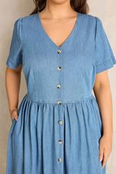 EVANS Plus Size Lightwash Blue Cotton Denim Dress | Evans  4