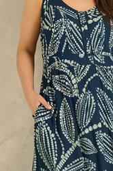 EVANS Plus Size Navy Blue Leaf Print Tie Waist Sundress | Evans 4