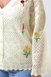 LIMITED COLLECTION Plus Size White Crochet Embroidered Cardigan 5