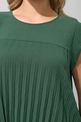 YOURS LONDON Plus Size Green Pleated Top | Yours Clothing 4