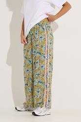 PixieGirl Petite Women's Pink Ditsy Floral Side Stripe Wide Leg Trousers | PixieGirl 2