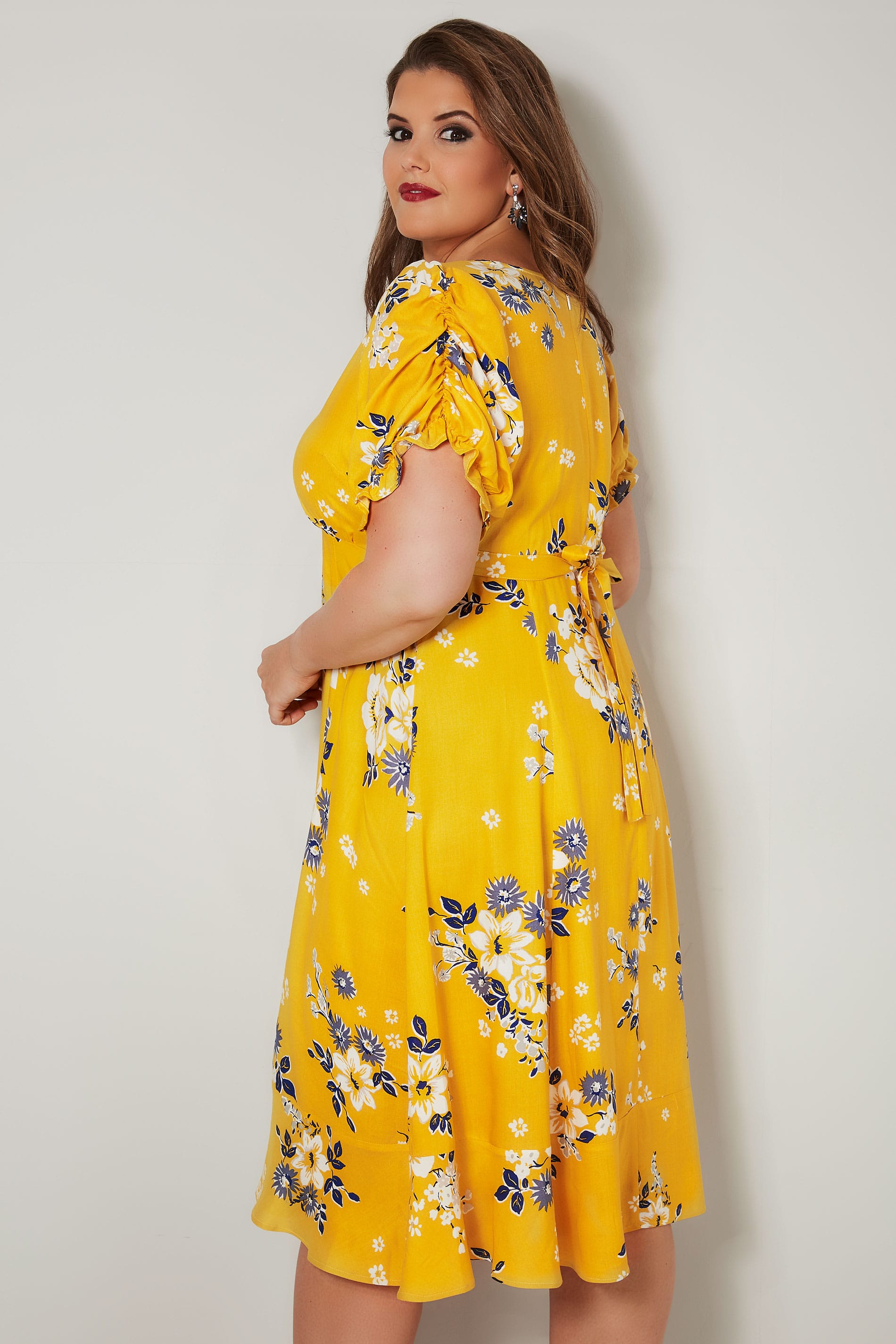 YOURS LONDON Yellow Floral Tea Dress, Plus size 16 to 32