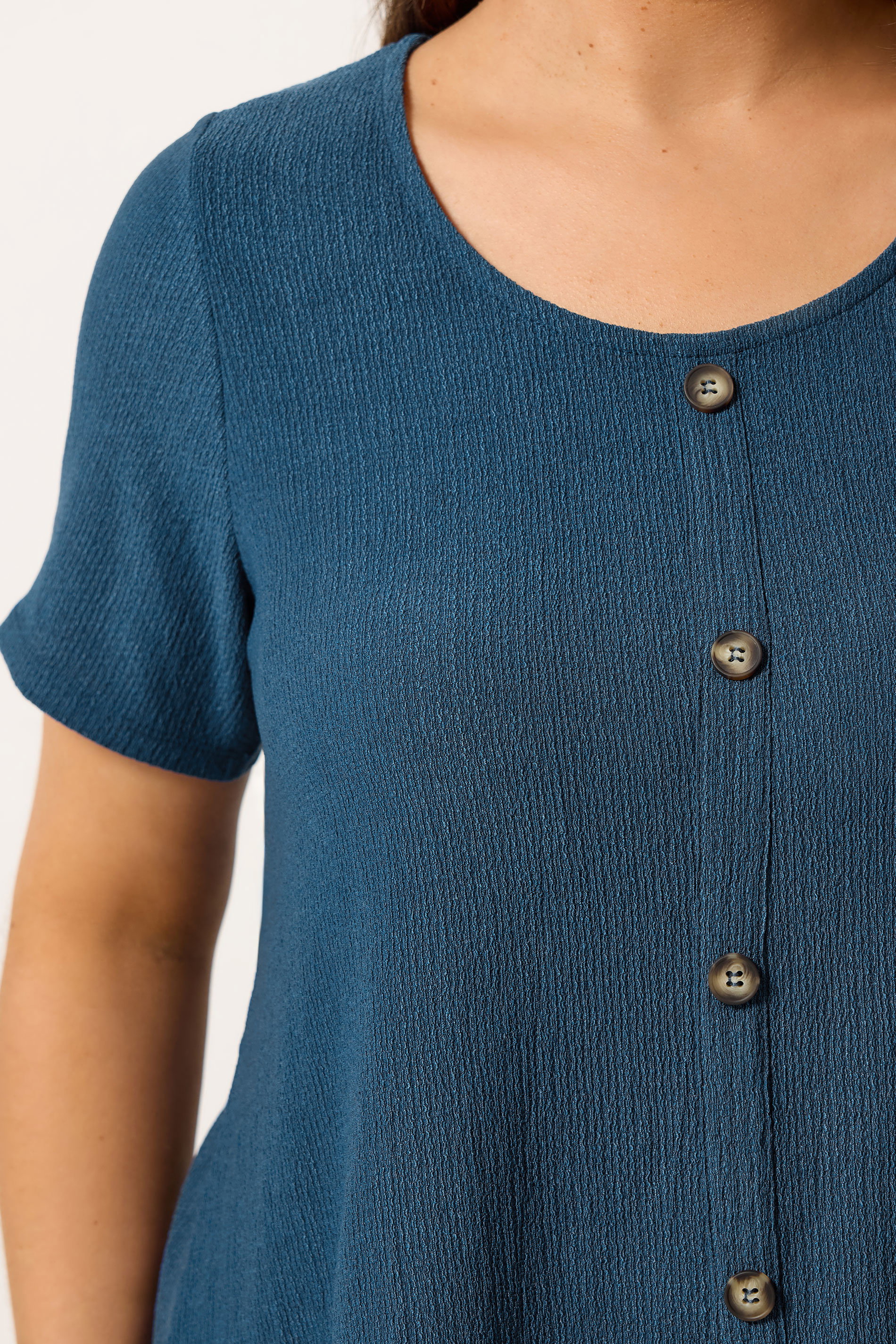 YOURS Plus Size Blue Crinkle T-Shirt | Yours Clothing 4
