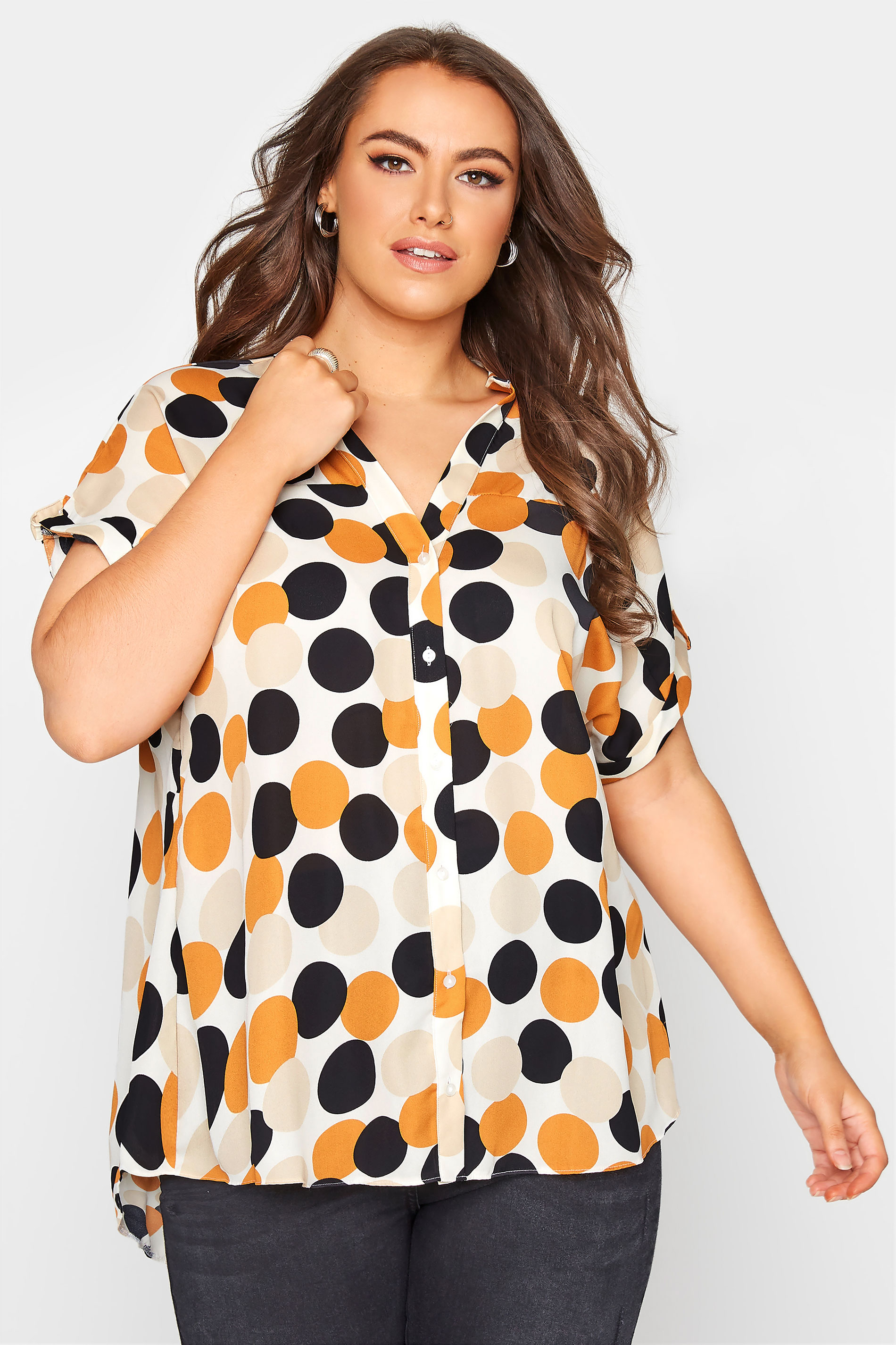 Plus Size Cream Spotted Print Short Sleeve Dipped Blouse | Yours Clothing