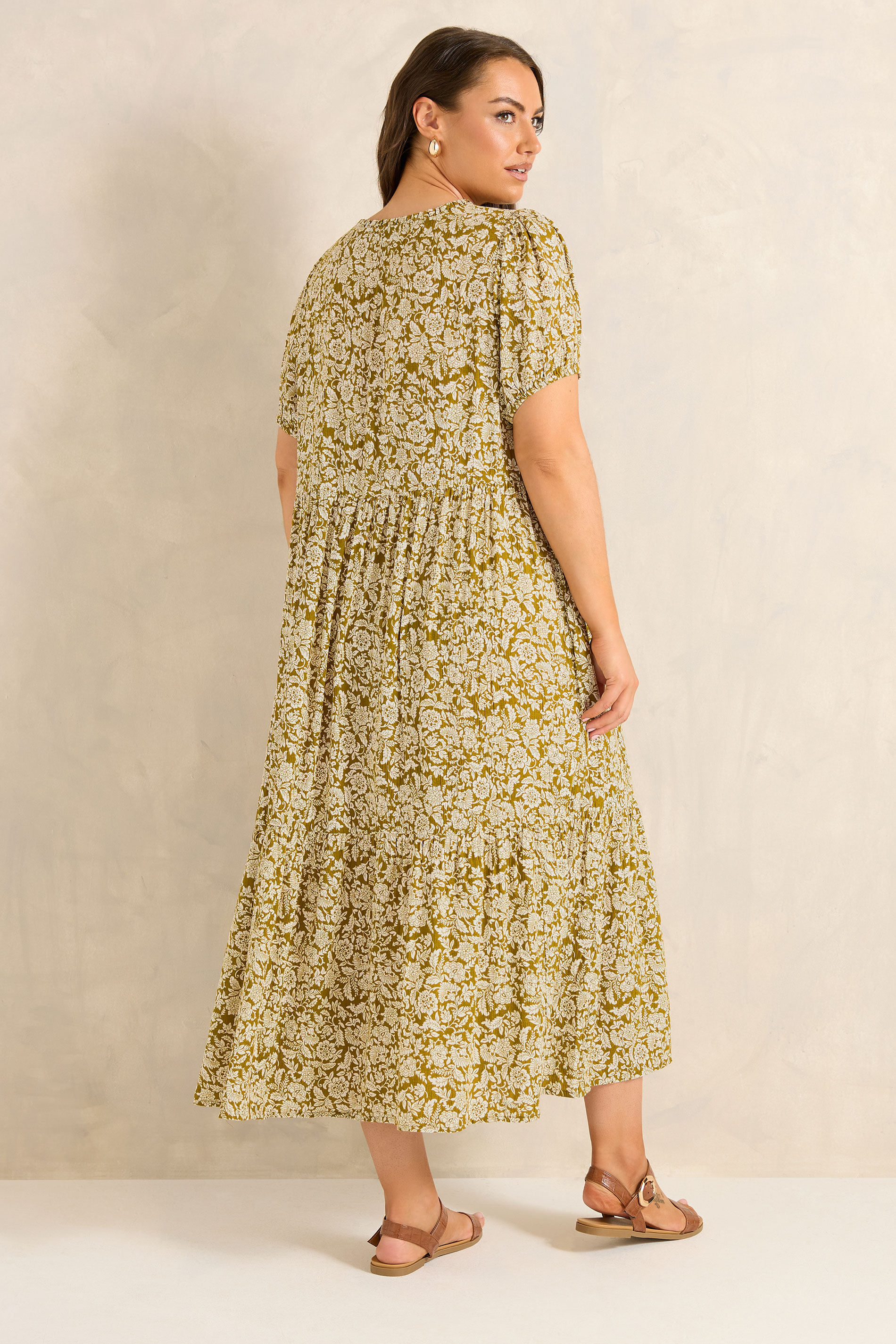 EVANS Curve Green Ditsy Floral Dress | Evans 2