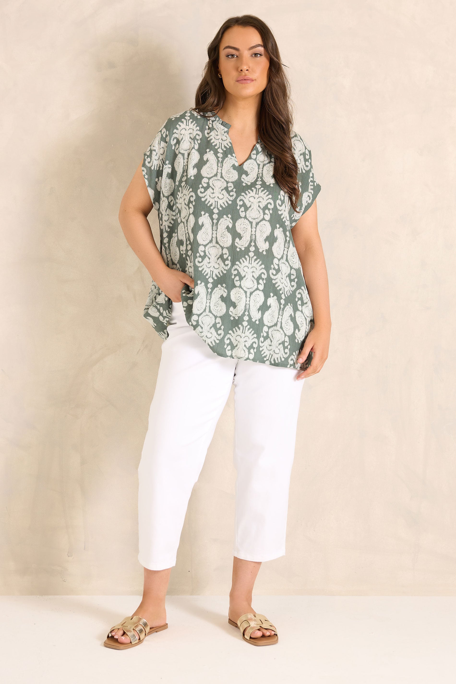 EVANS Plus Size Fit White Cropped Straight Leg Jeans | Evans 1