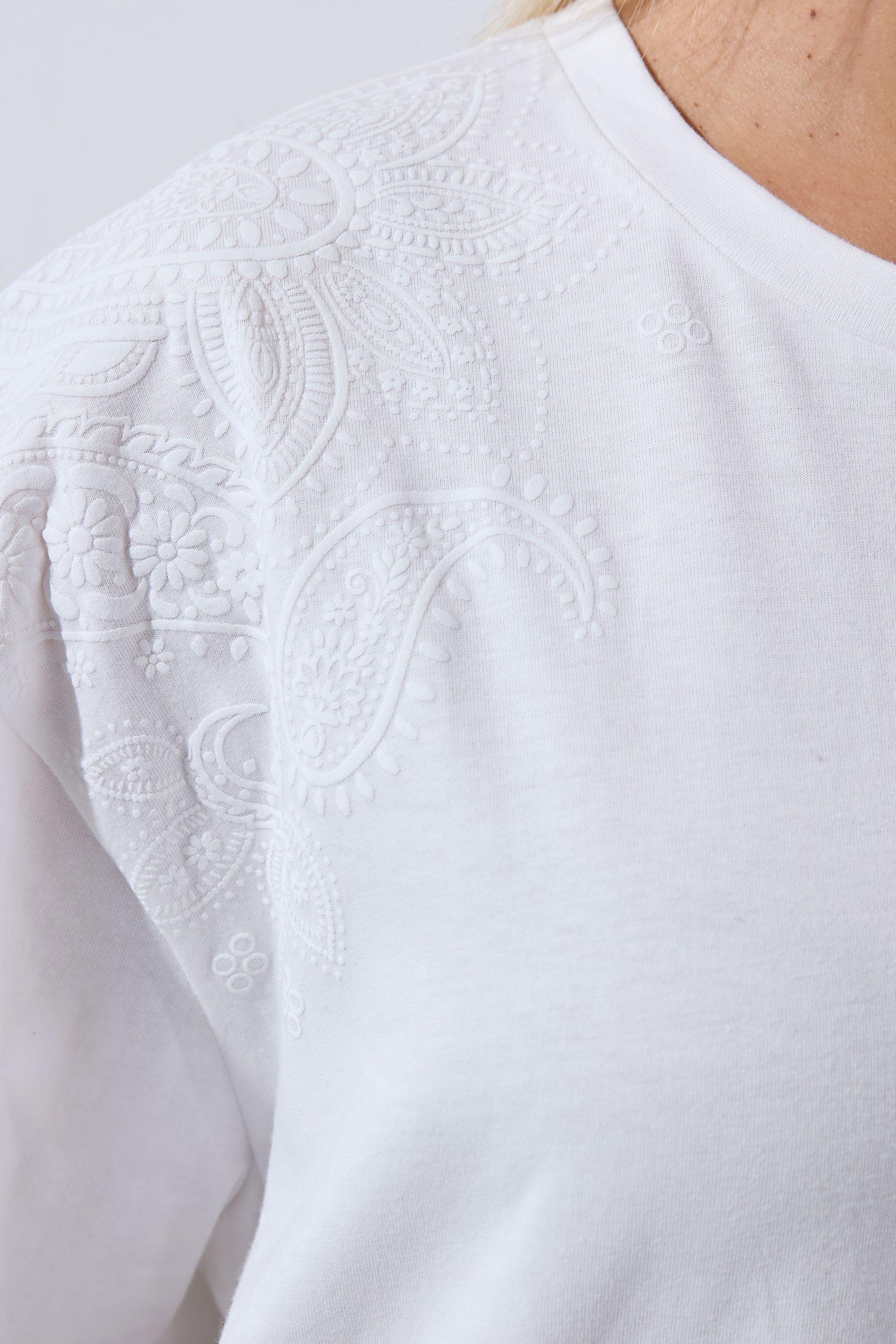LIMITED COLLECTION Plus Size White Floral Print T-Shirt | Yours Clothing 4