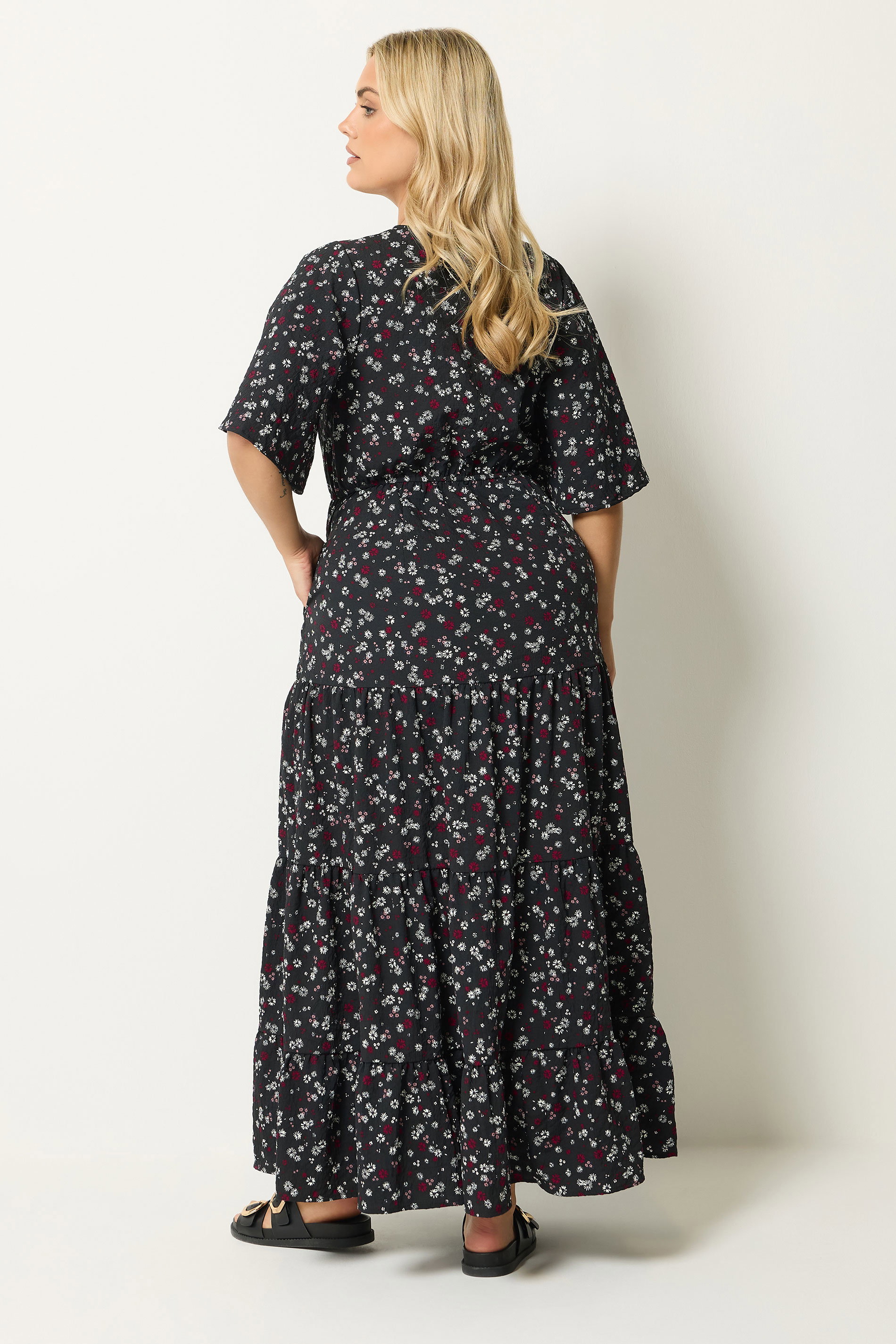 YOURS Plus Size Black Ditsy Floral Textured Maxi Dress | Yours Clothing 2