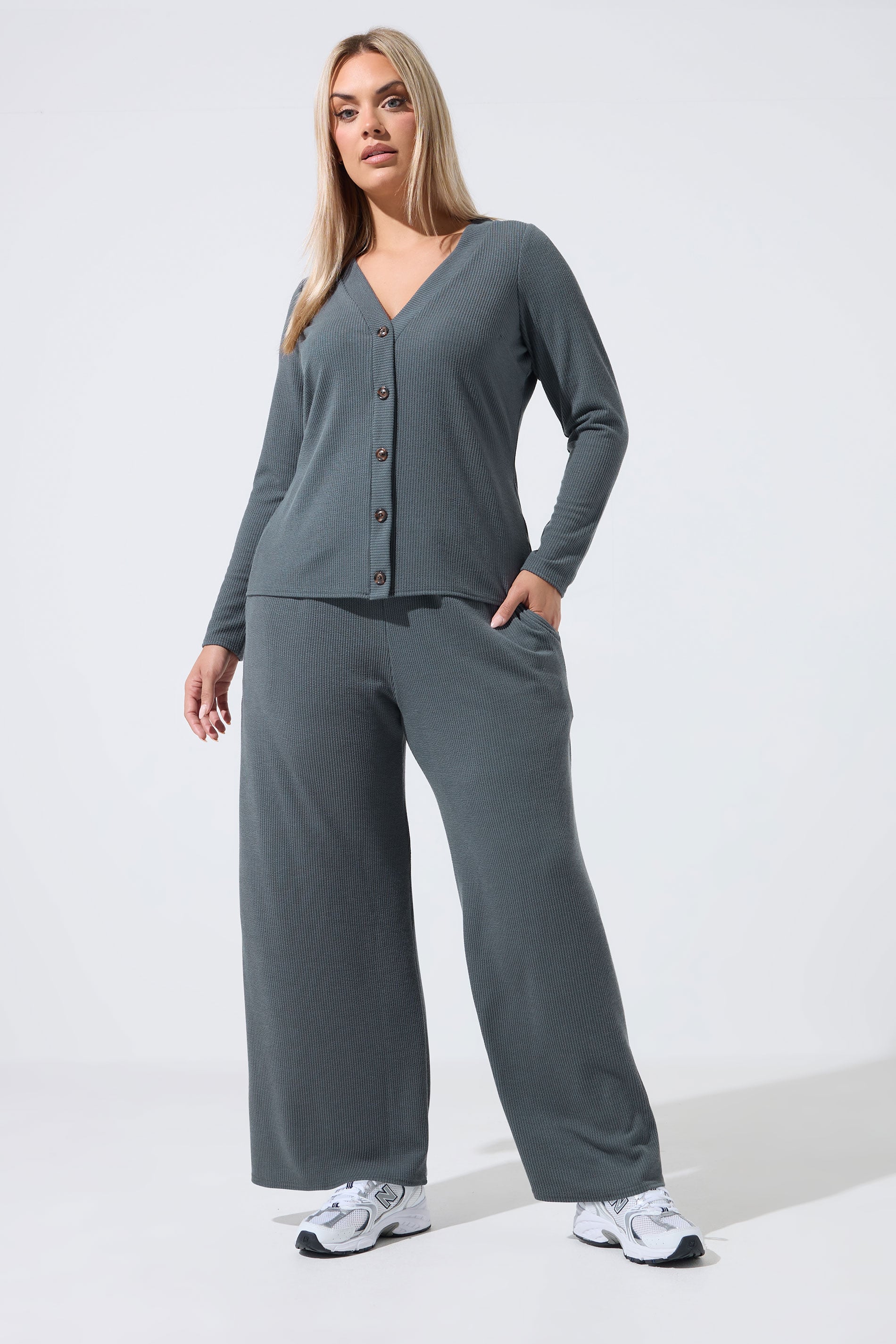 LIMITED COLLECTION Plus Size Grey Crinkle Wide Leg Trousers | Yours Clothing 3