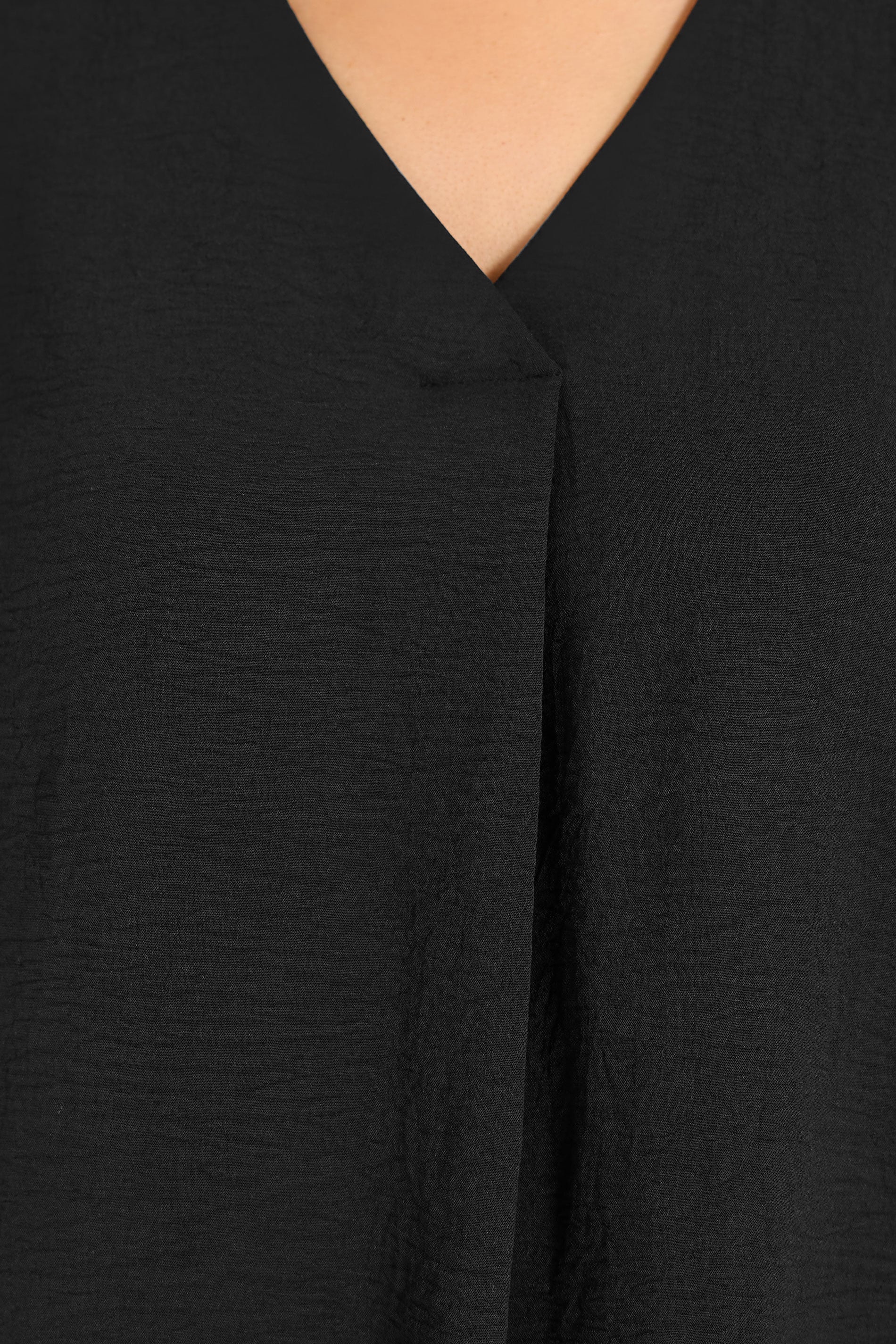 EVANS Curve Black Pleat Swing Vest Top | Evans 4