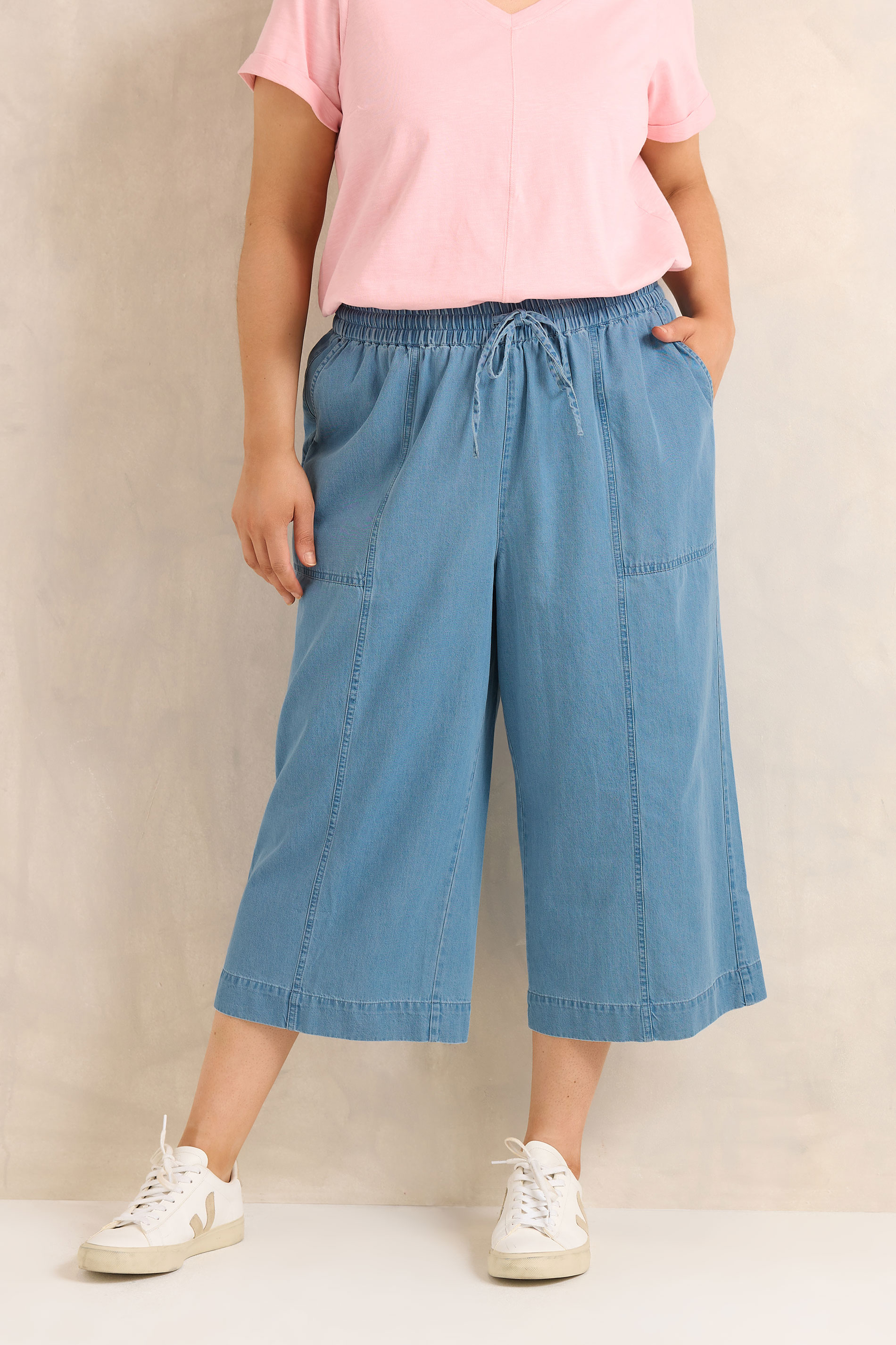 EVANS Plus Size Mid Blue Cropped Pull On Cotton Trousers | Evans 3