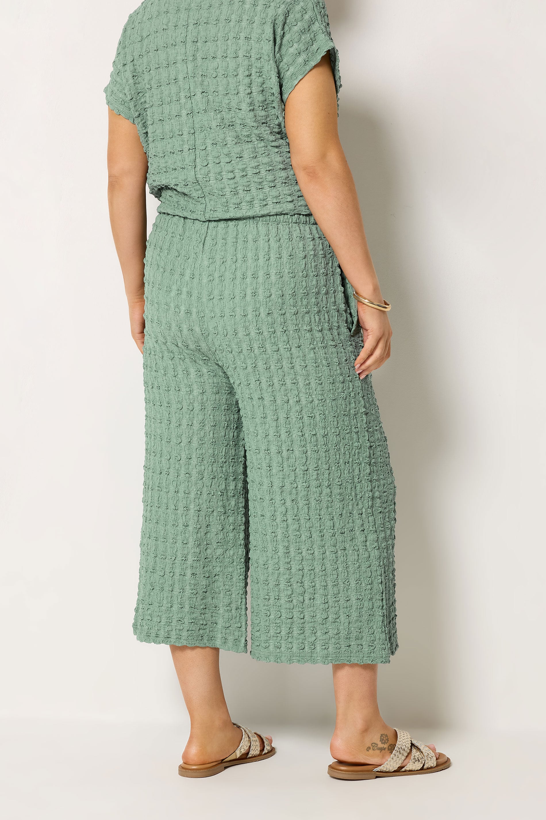 YOURS Plus Size Sage Green Bubble Textured Cropped Trousers | Yours Clothing 2