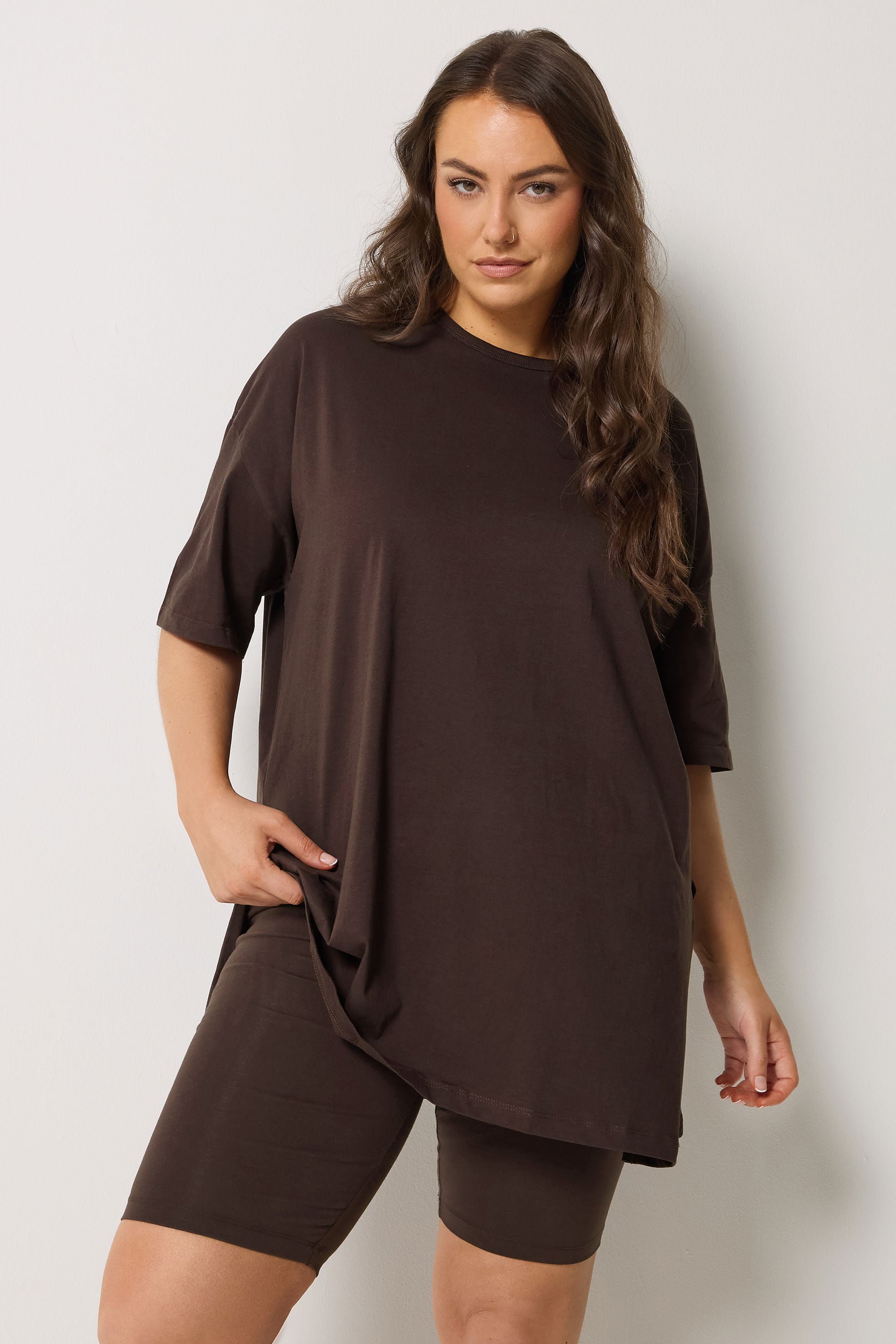 YOURS Plus Size Chocolate Brown Shorts | Yours Clothing 3