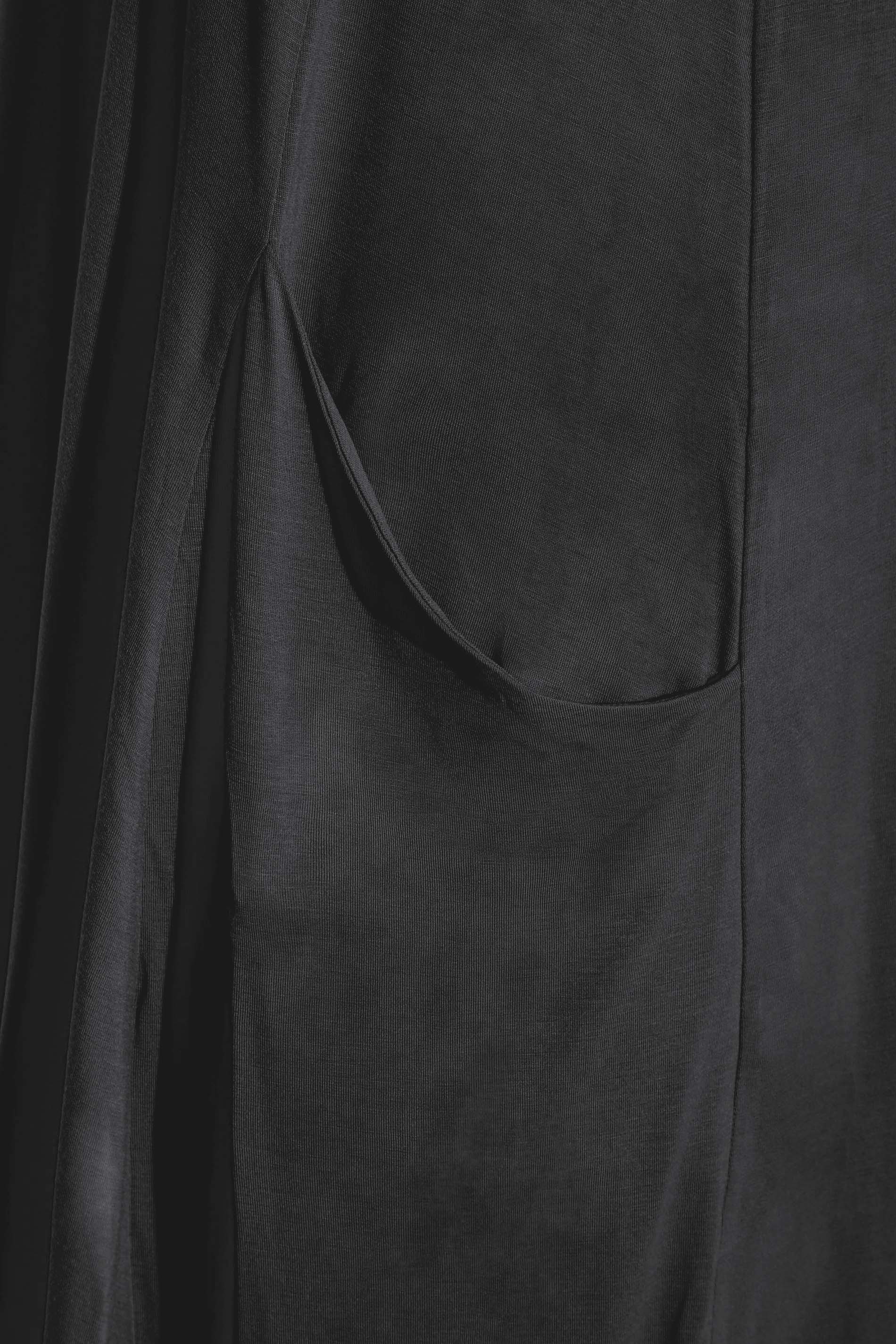 Robes Grande Taille Grande taille  Robes en Jersey | Robe Noire sans Manches Midi en Jersey à Poches - LU78307