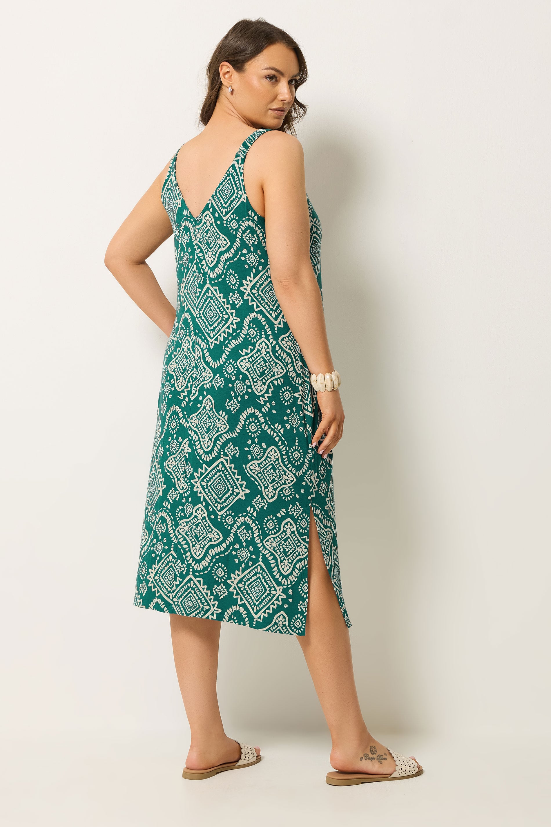 YOURS Plus Size Blue Abstract Print Throw On Midaxi Dress | Yours Clothing 2