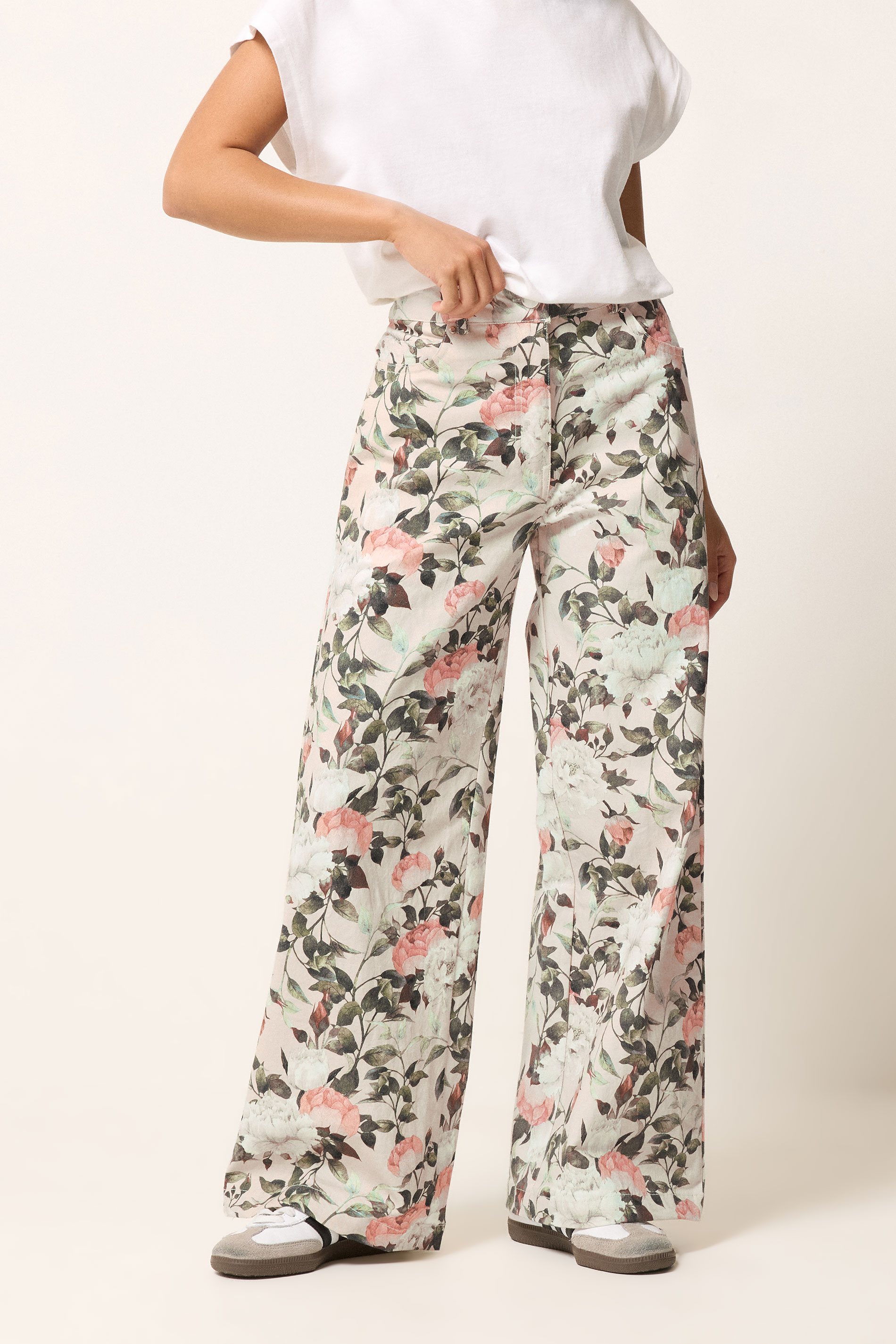 PixieGirl Petite Women's Cream Floral Wide Leg Jeans | PixieGirl 1