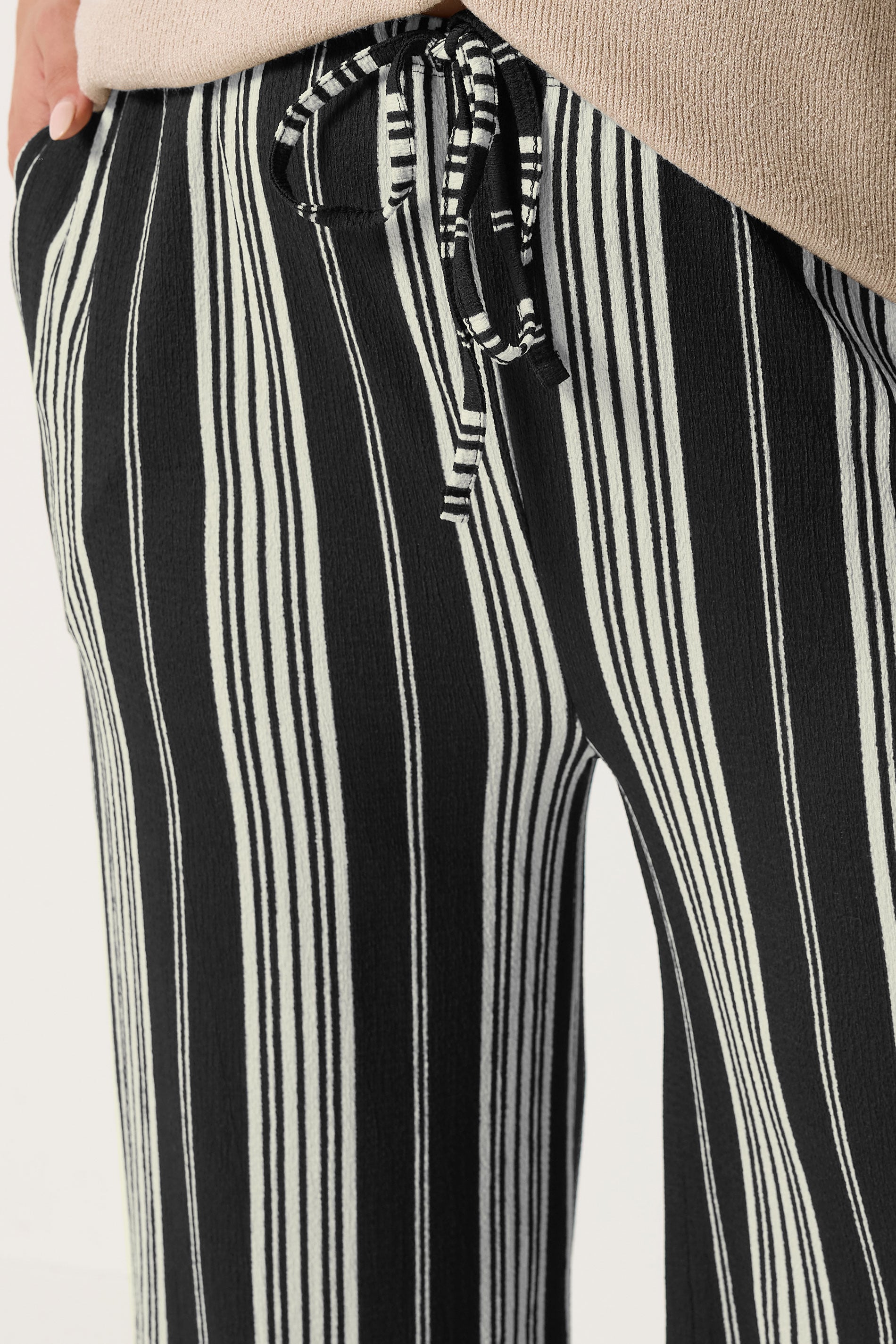 YOURSET 2 PACK Plus Size Black Stripe Wide Leg Trousers | Yours Clothing 7
