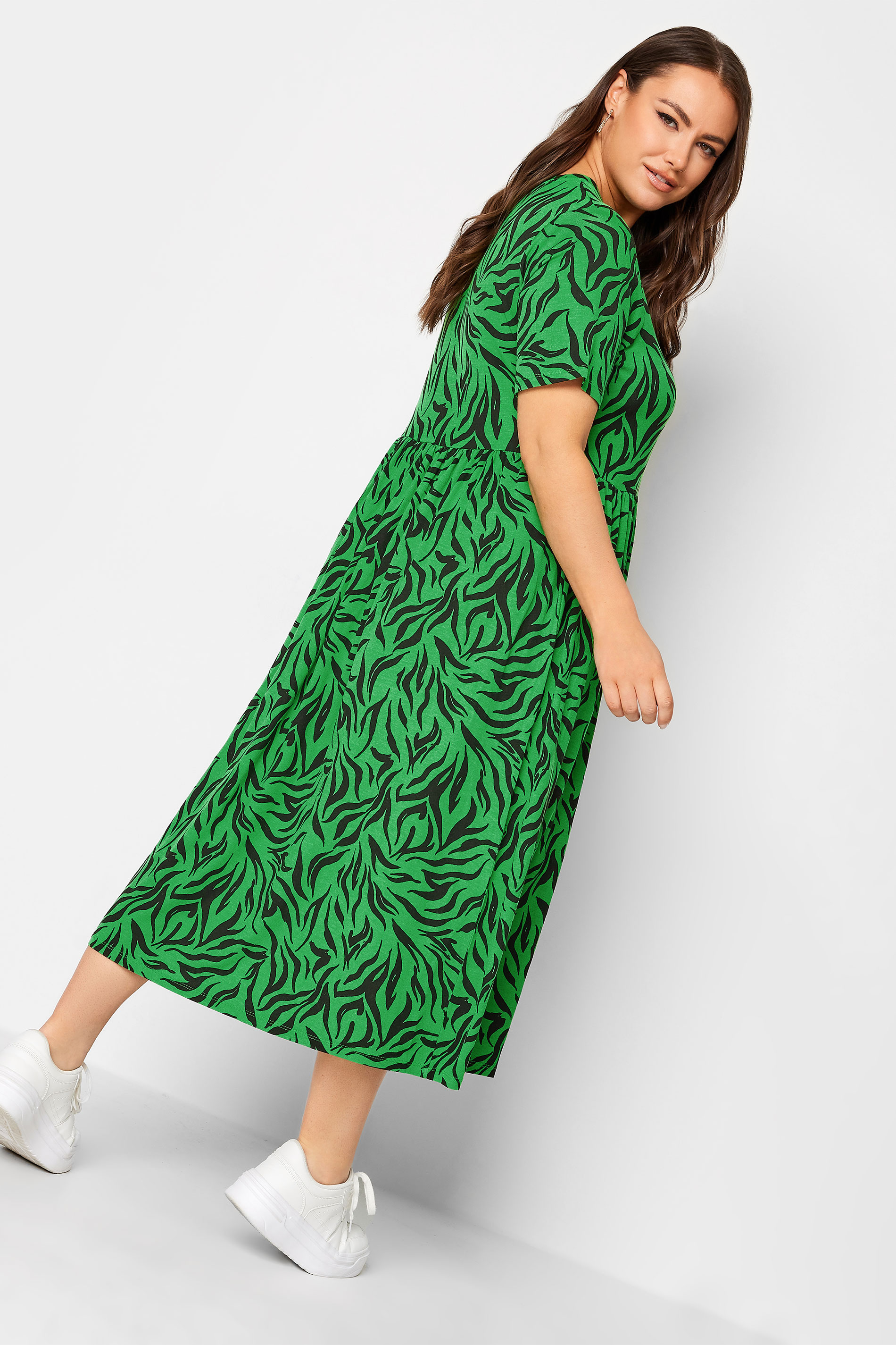 YOURS Plus Size Green Zebra Print Throw On Midaxi Dress | Yours Clothing 3