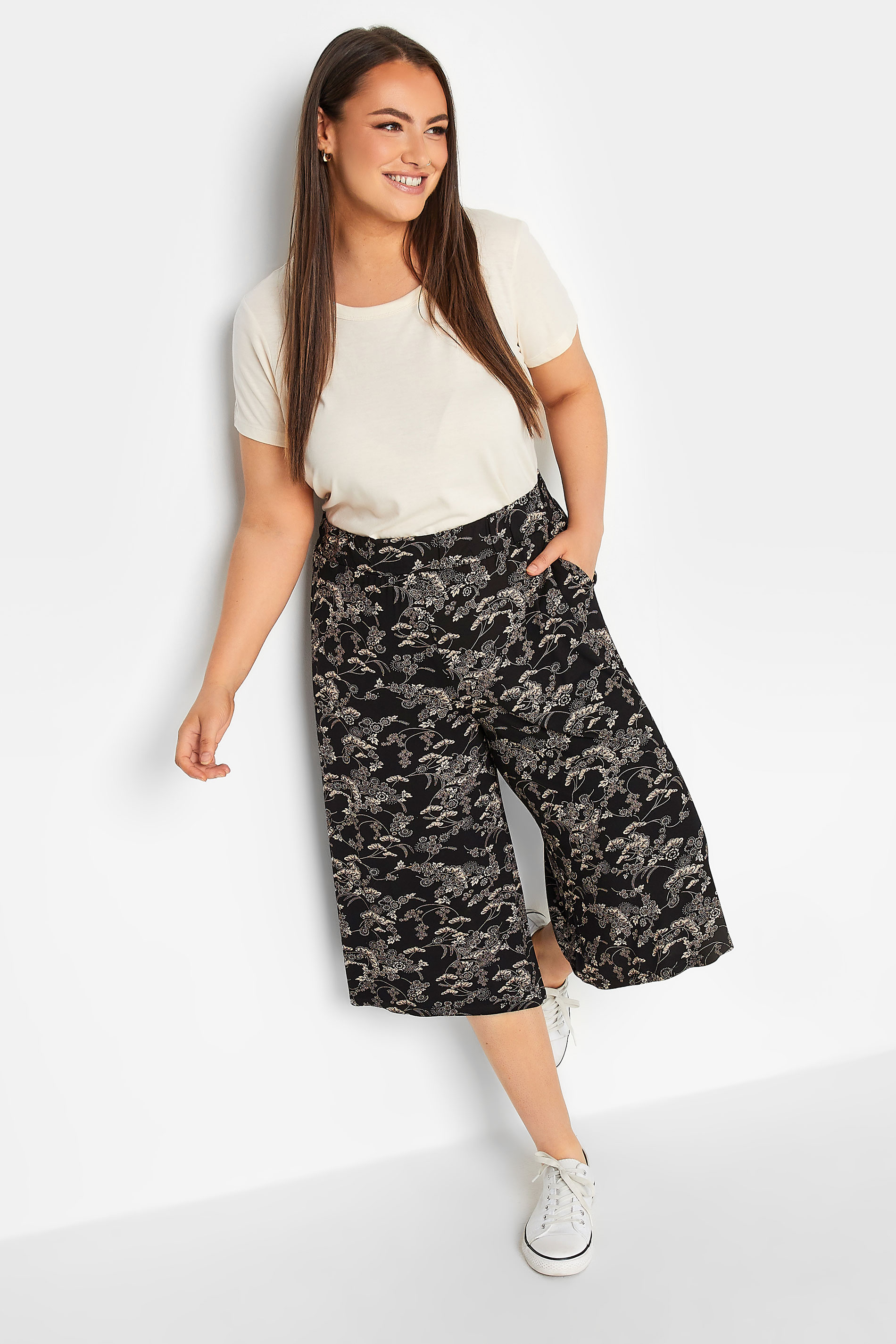 YOURS Curve Black & Cream Floral Print Culottes | Yours Clothing 2