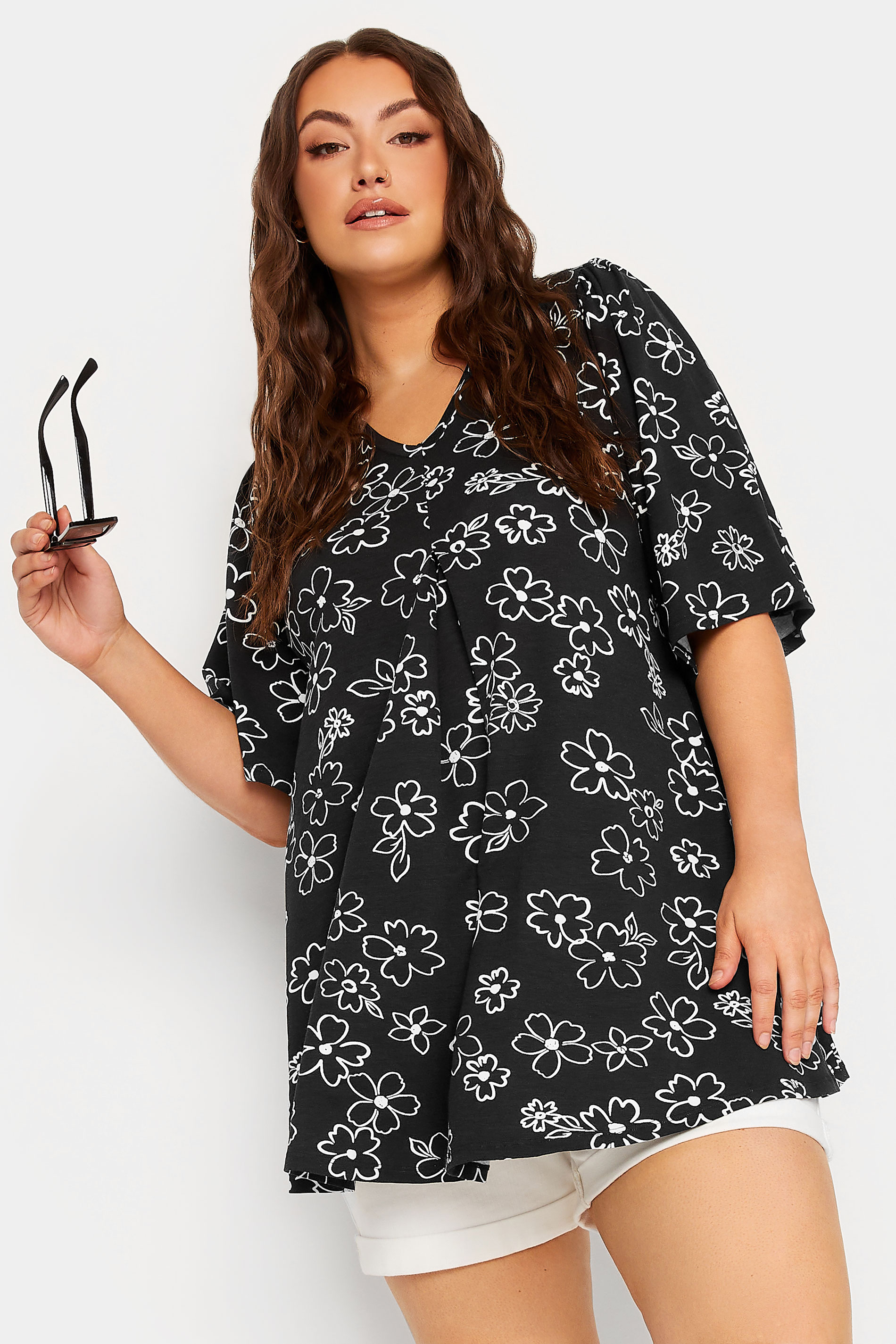 YOURS Plus Size Monochrome Floral Pleat Angel Sleeve Swing Top | Yours Clothing 1