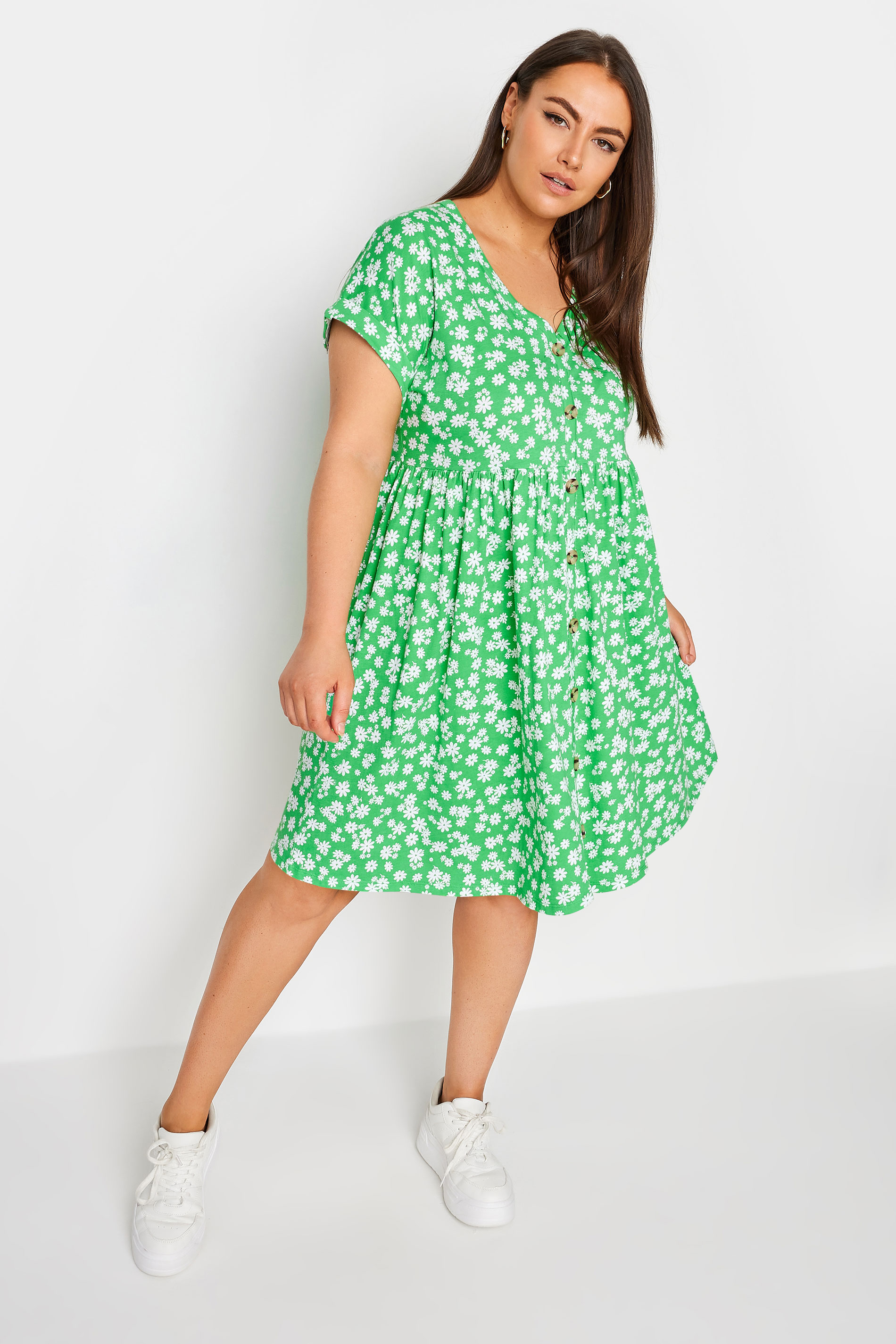 YOURS Plus Size Green Ditsy Floral Print Button Front Smock Dress | Yours Clothing 2