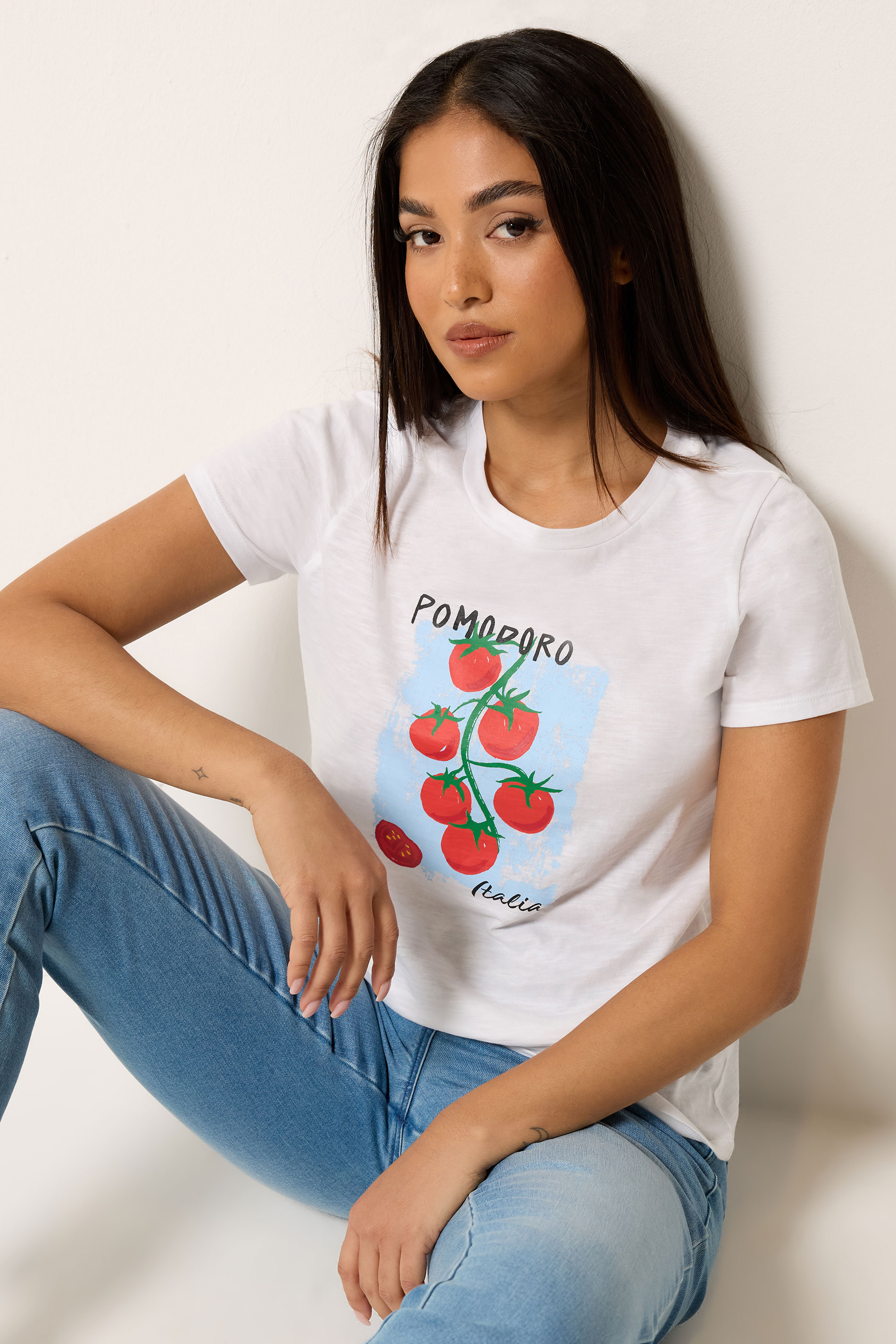 M&Co Petite White 'Pomodoro Italia' Graphic Print Cotton T-Shirt | M&Co 1