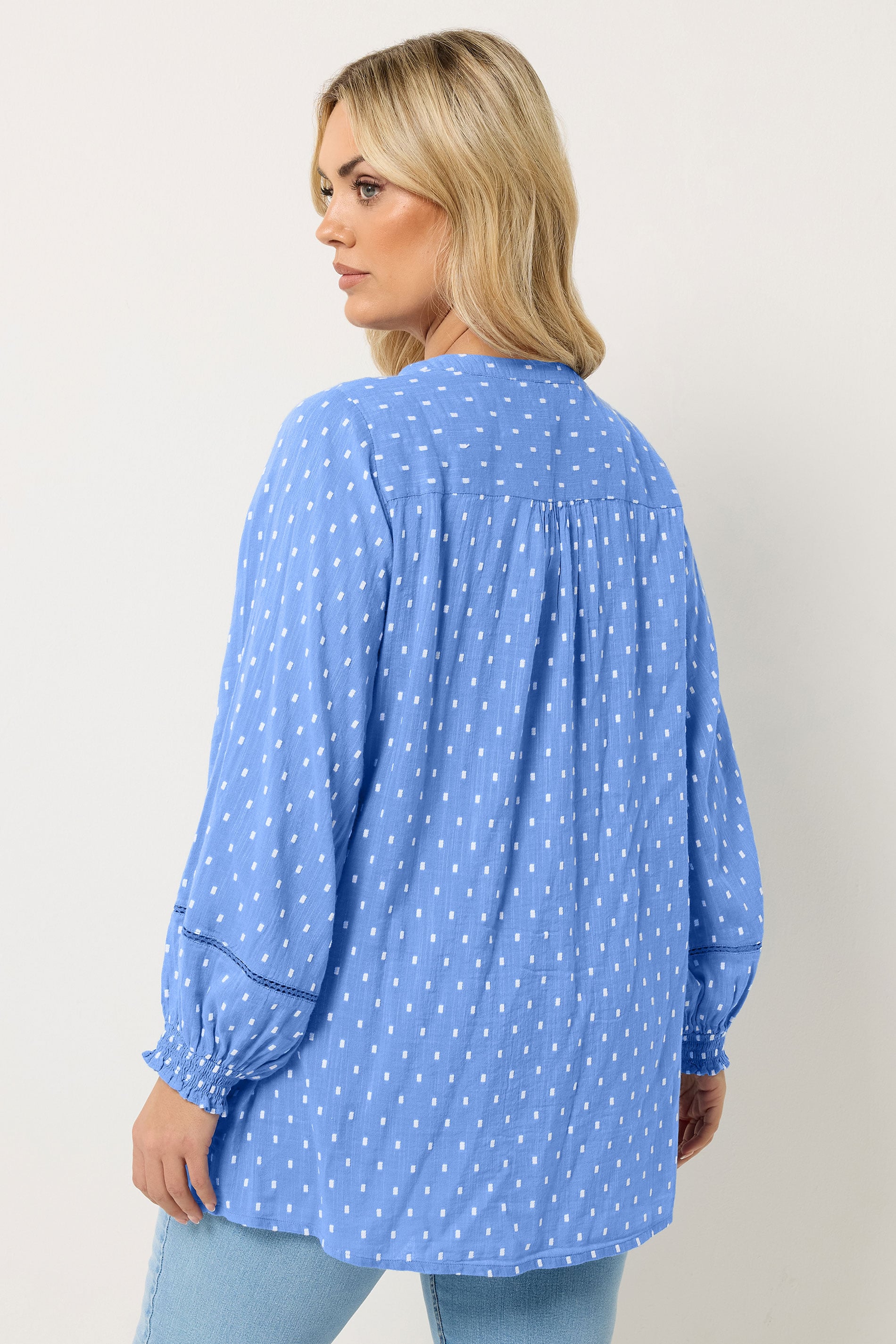 https://cdn.yoursclothing.com/Images/ProductImages/b2b01de4-7887-42_331213_D.jpg
