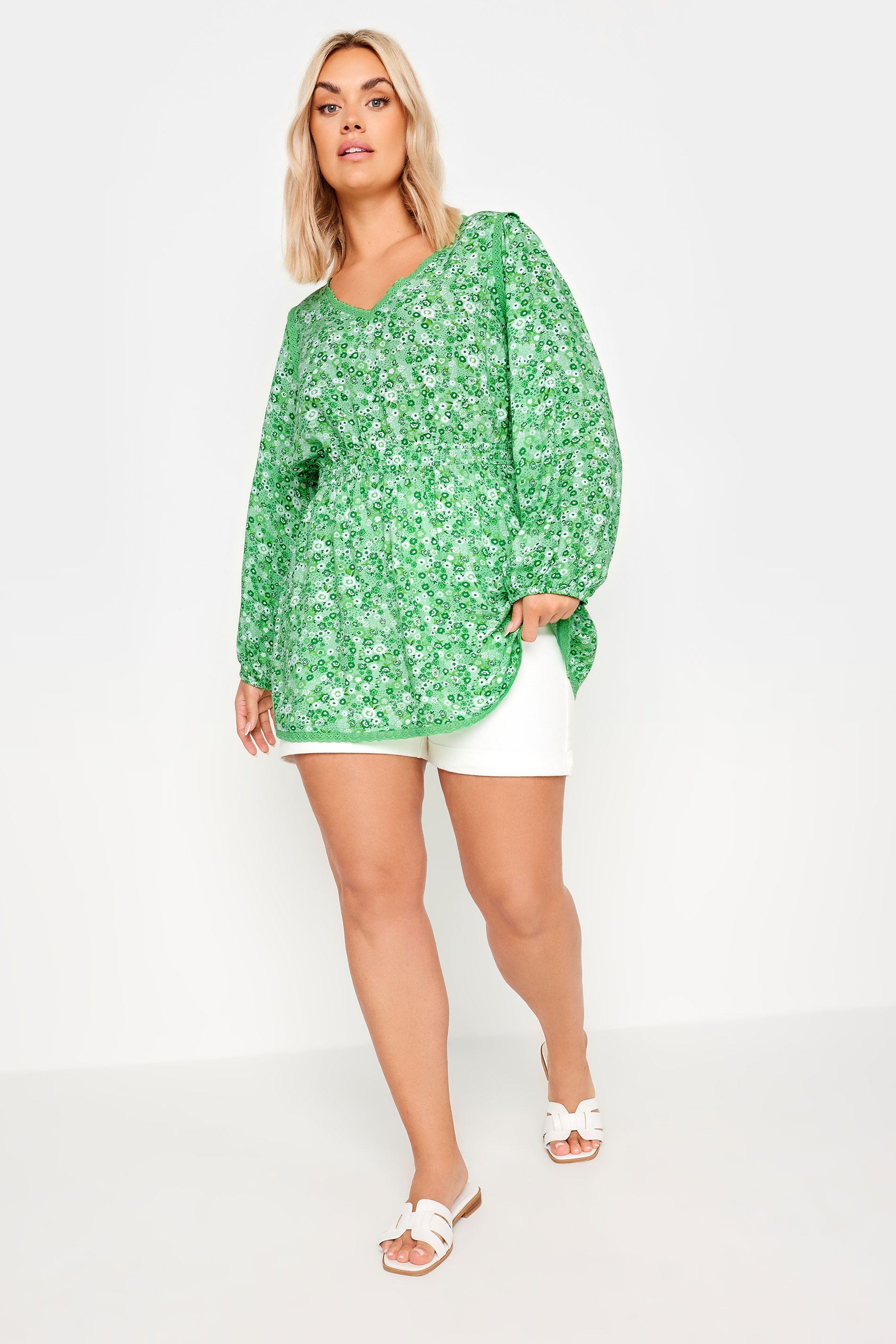 YOURS Plus Size Green Ditsy Floral Print Smock Top | Yours Clothing 2