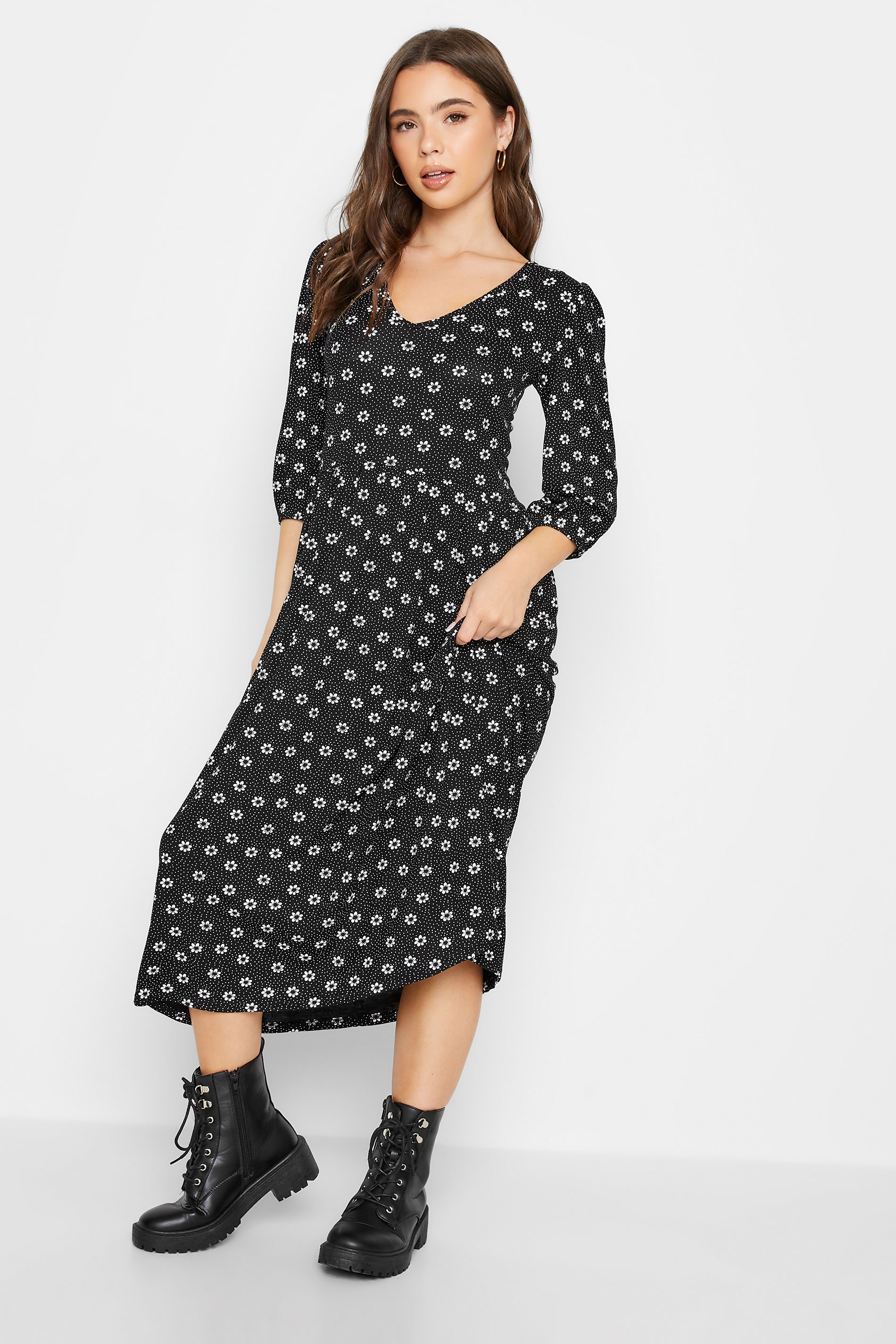 Petite Black Daisy Print Midaxi Dress | PixieGirl 1