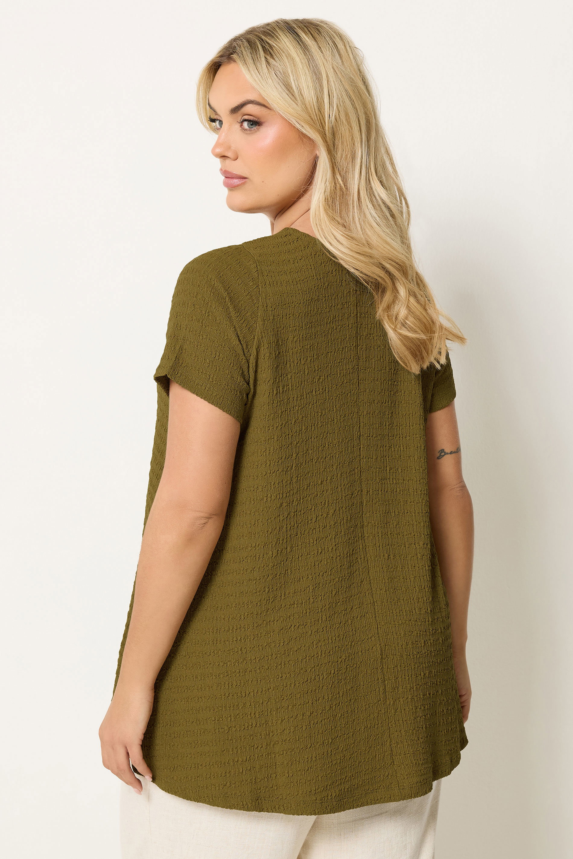 YOURS Plus Size Green Textured Swing Top | Yours Clothing 2