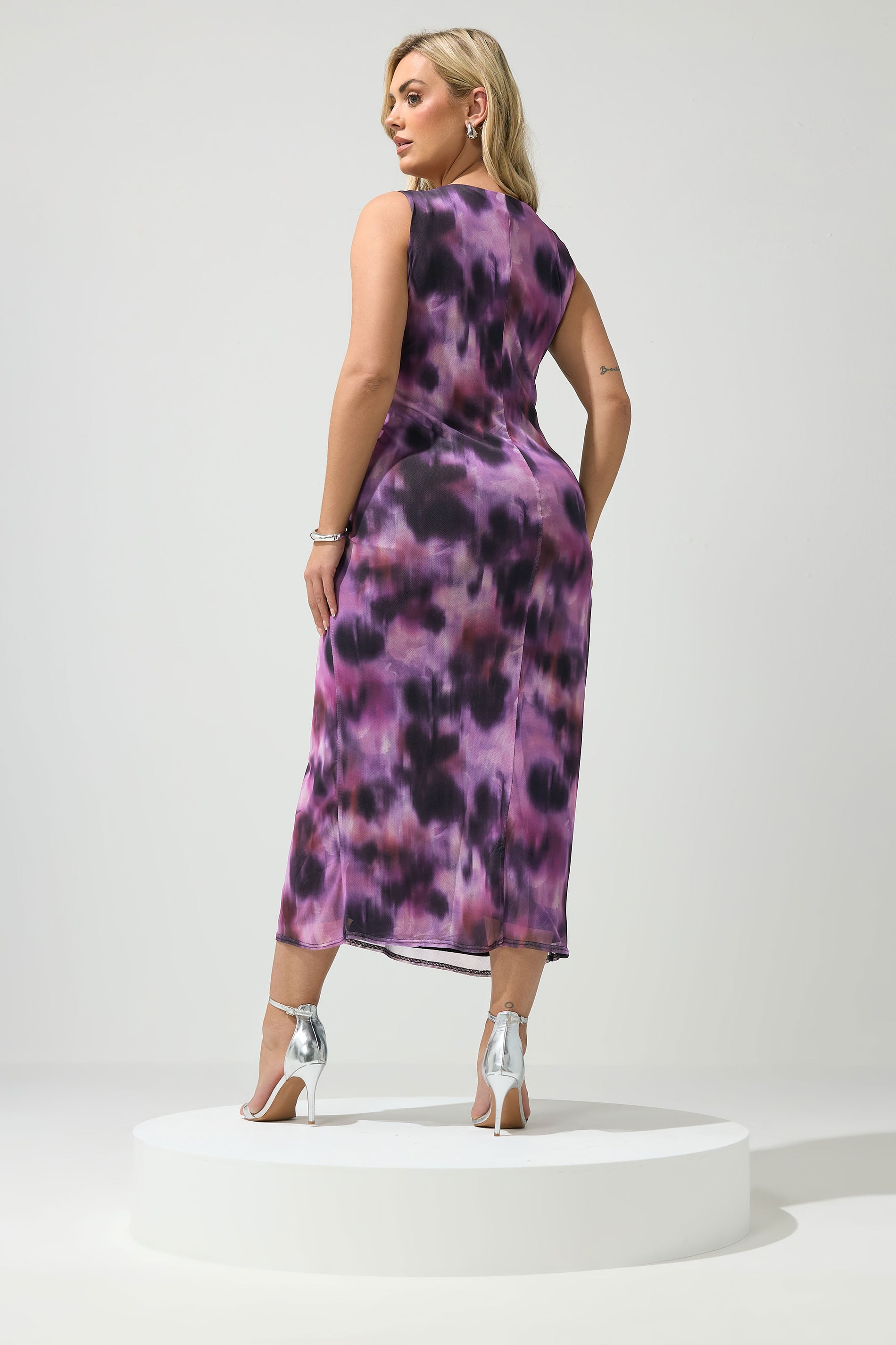 YOURS LONDON Plus Size Purple Abstract Twist Maxi Dress | Yours Clothing 2