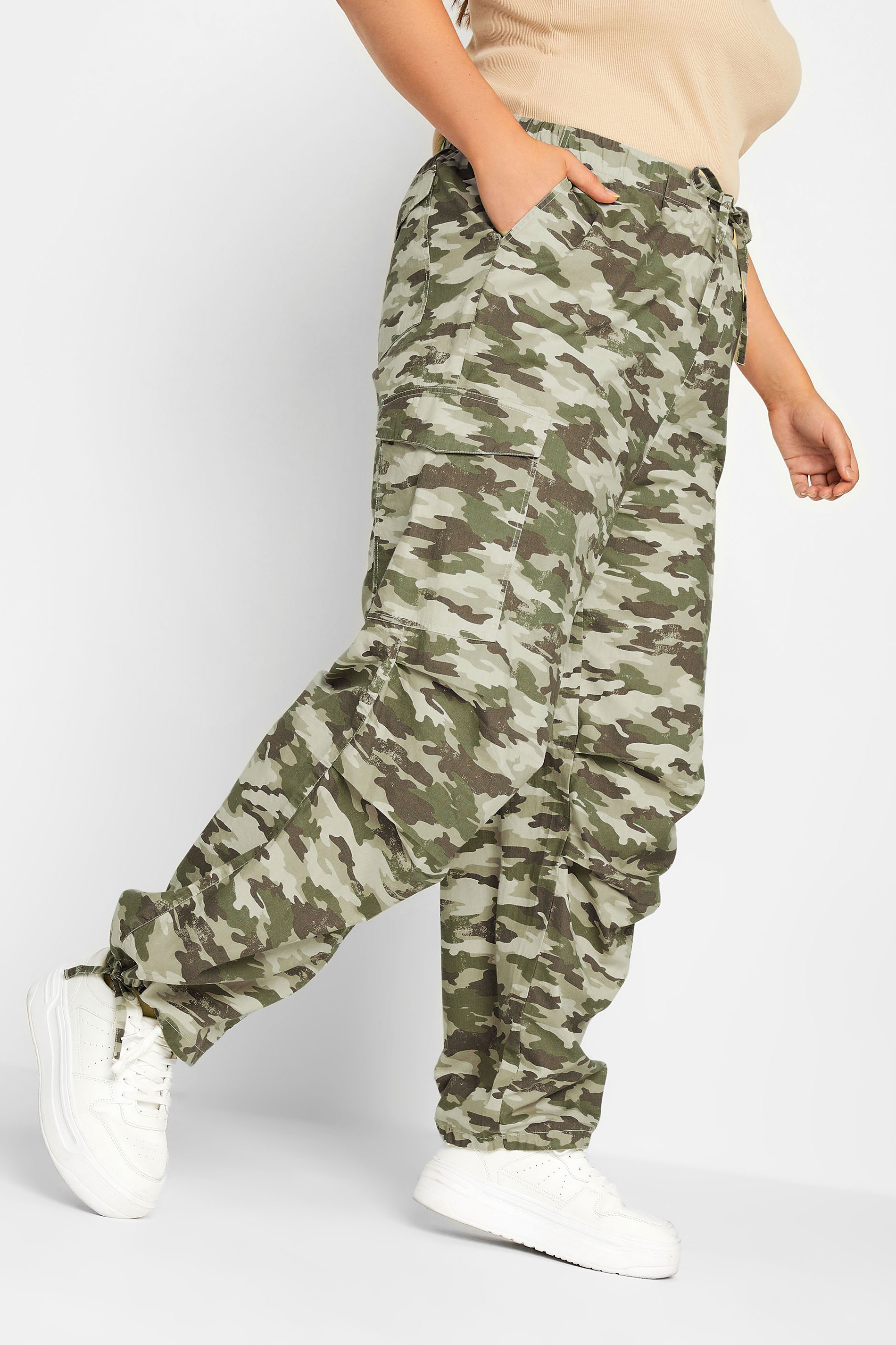 Alfabet Frugtgrøntsager udsultet YOURS Curve Plus Size Green Camo Print Cargo Parachute Trousers | Yours  Clothing
