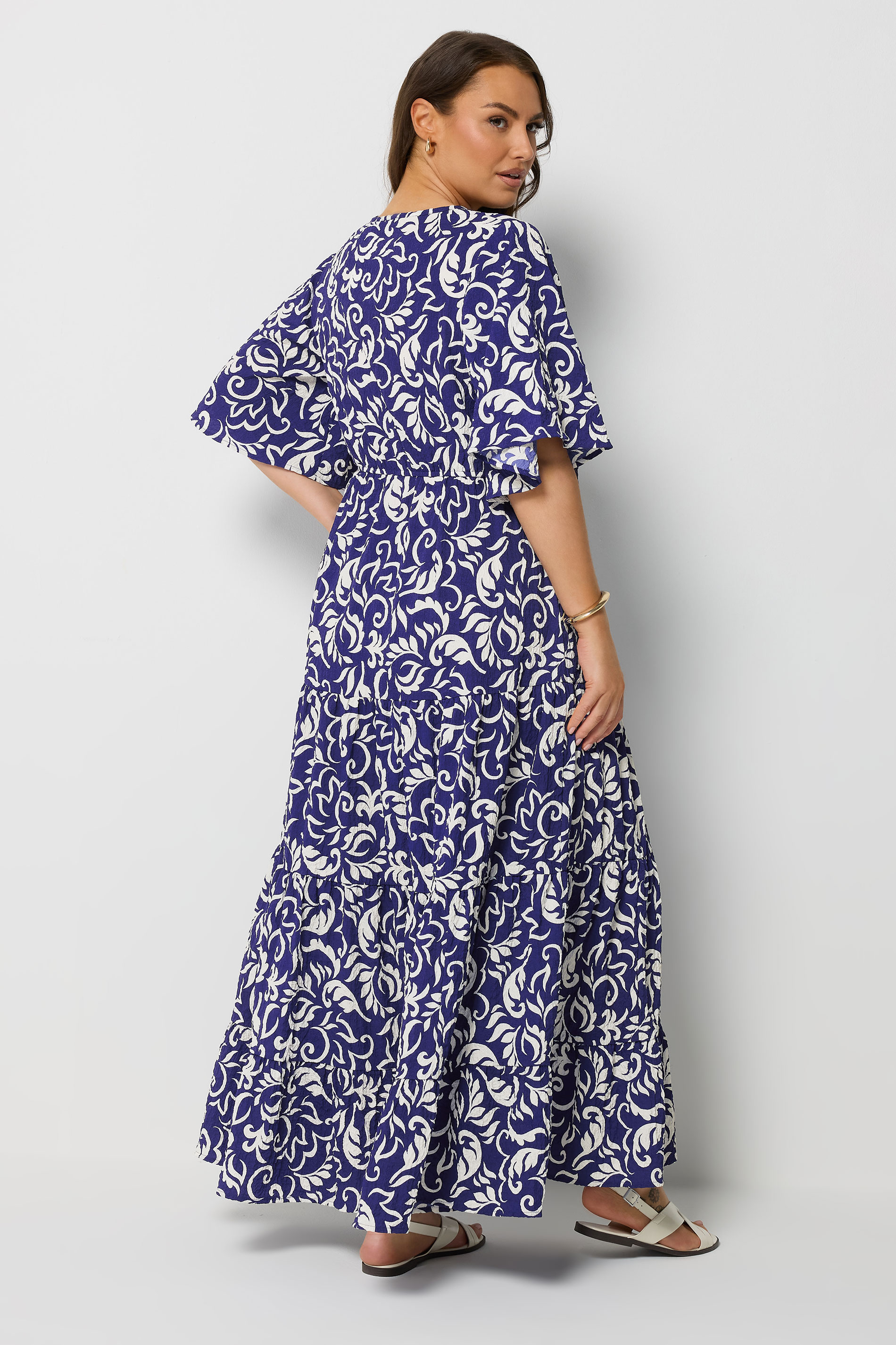 YOURS Plus Size Cobalt Blue Leaf Print Tiered Maxi Dress | Yours Clothing 2