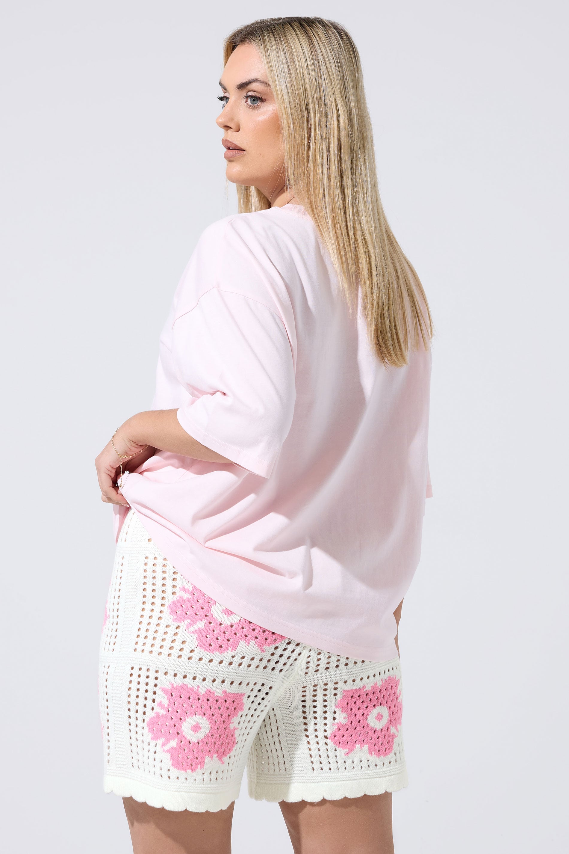 LIMITED COLLECTION Plus Size White Flower Crochet Shorts | Yours Clothing 2