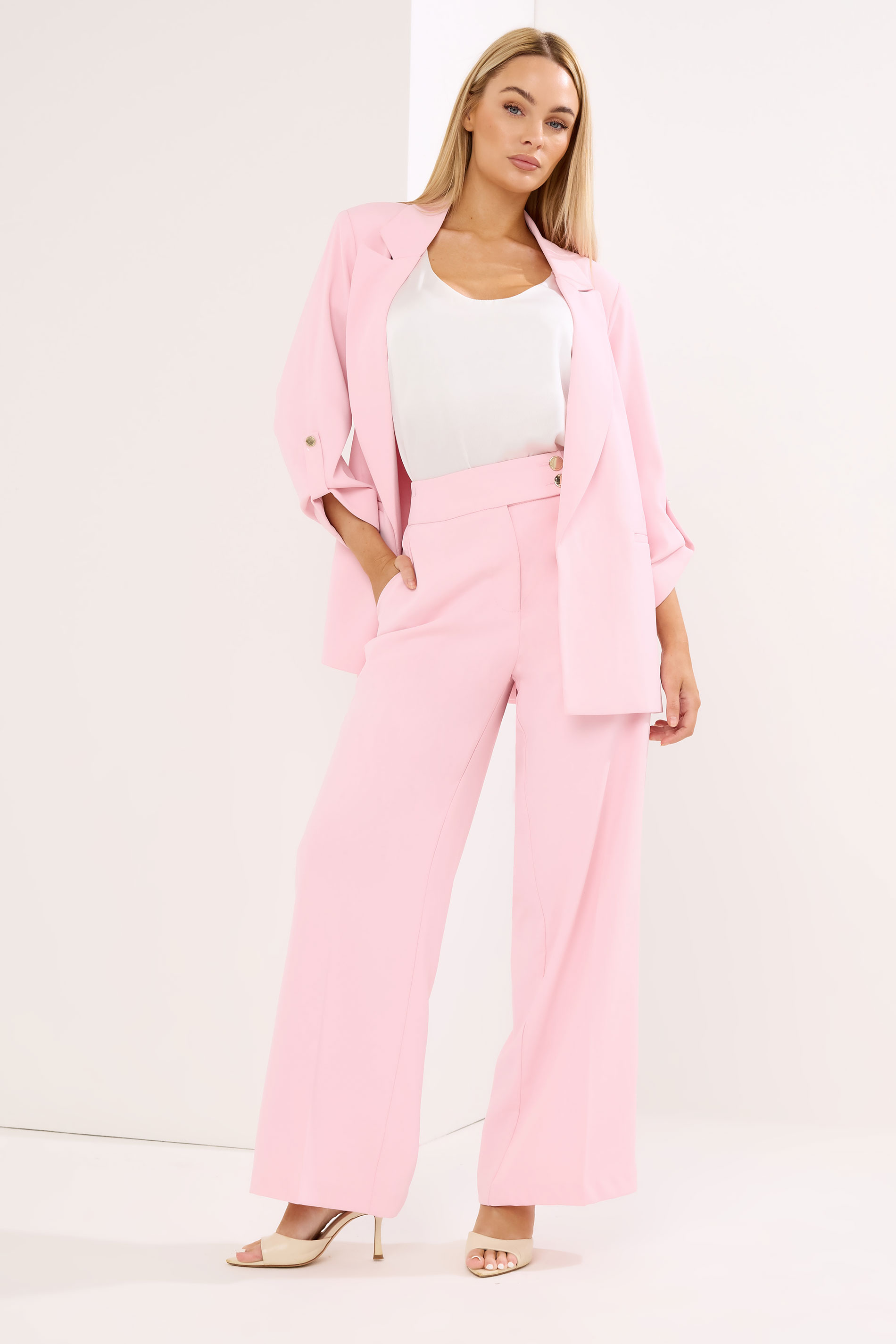 https://cdn.yoursclothing.com/Images/ProductImages/bcced0d5-29c1-44_110976_B.jpg