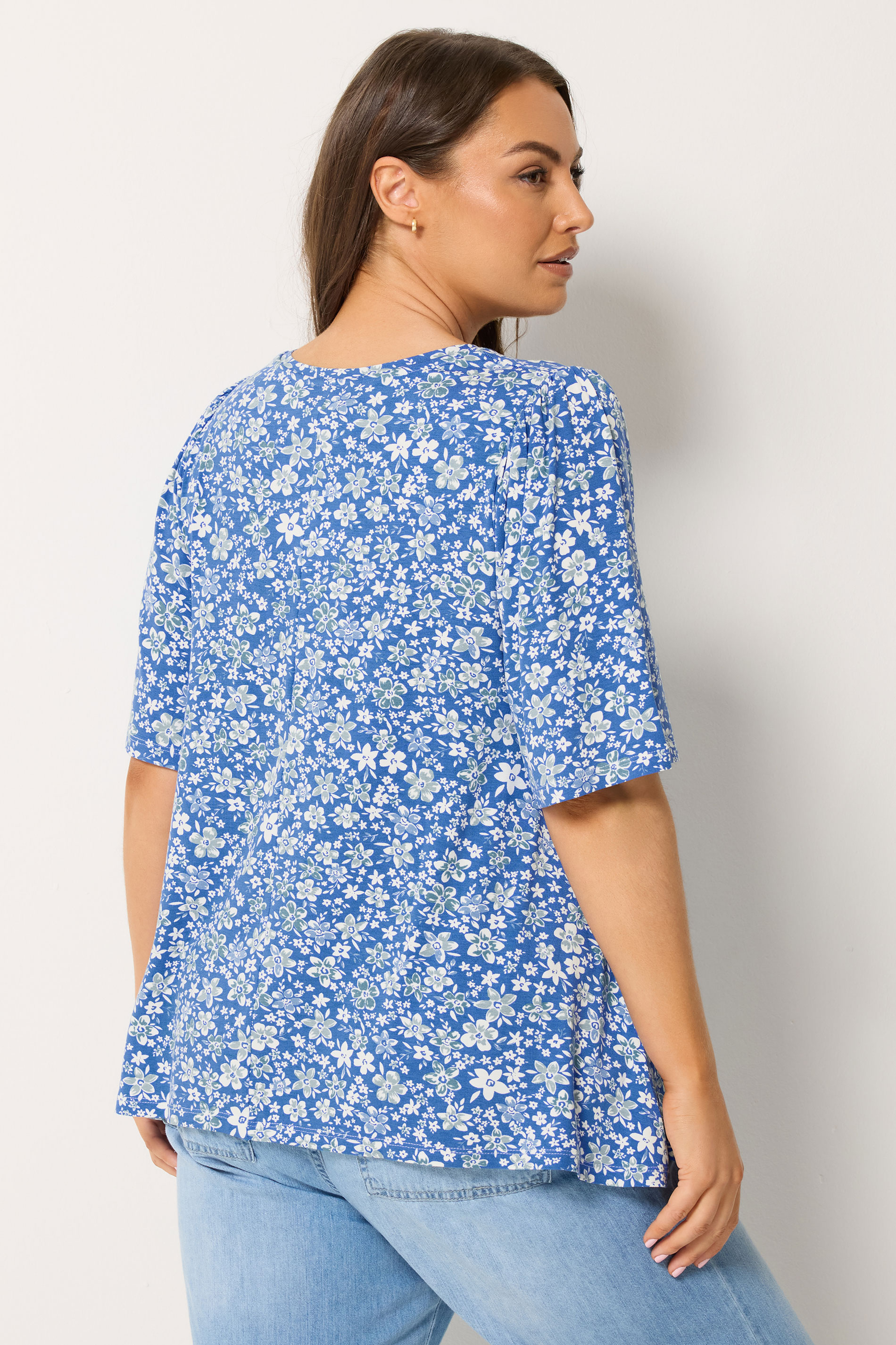 YOURS Plus Size Blue Ditsy Floral Swing Top | Yours Clothing 2