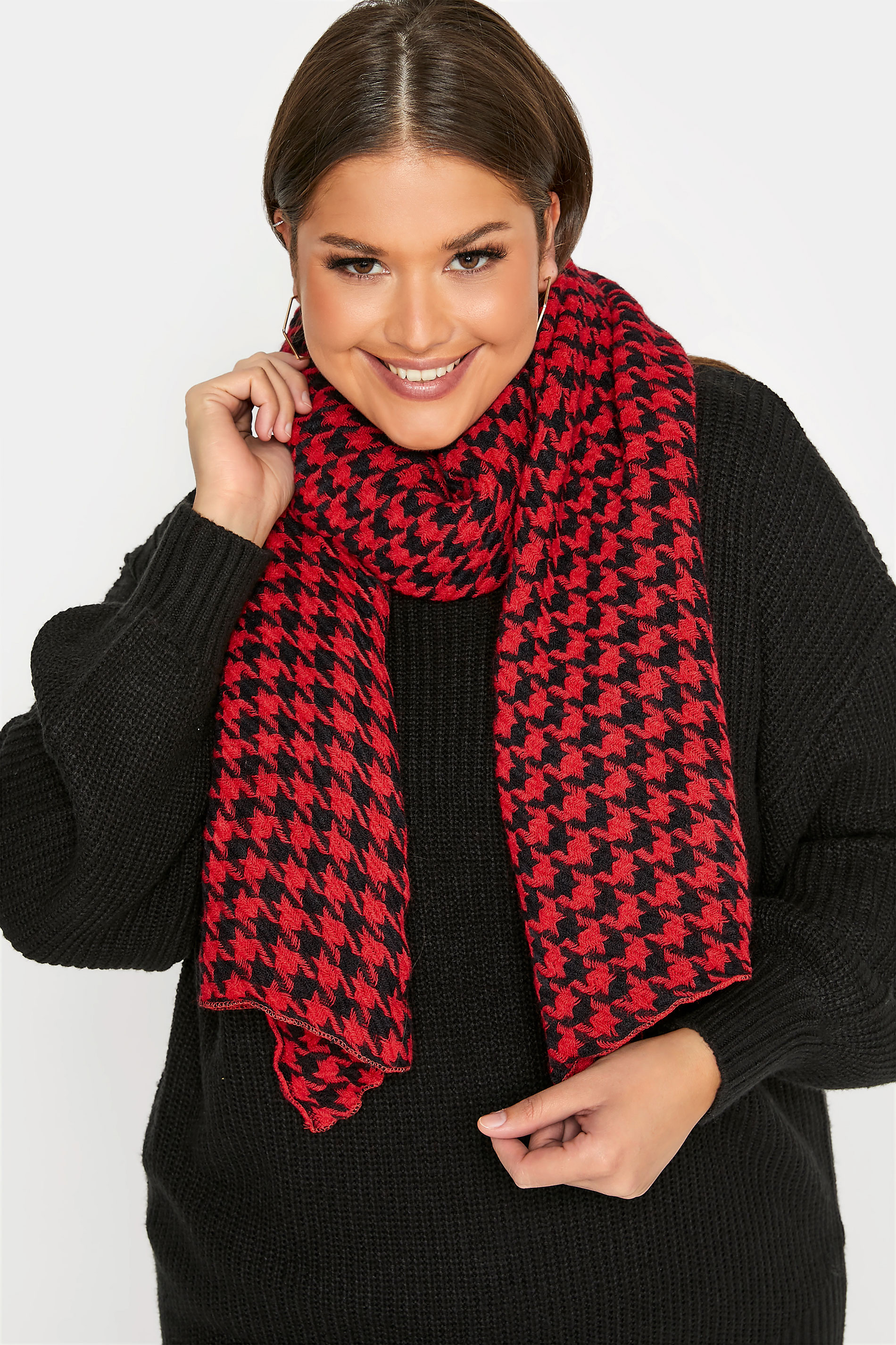 Red Dogtooth Check Scarf 1