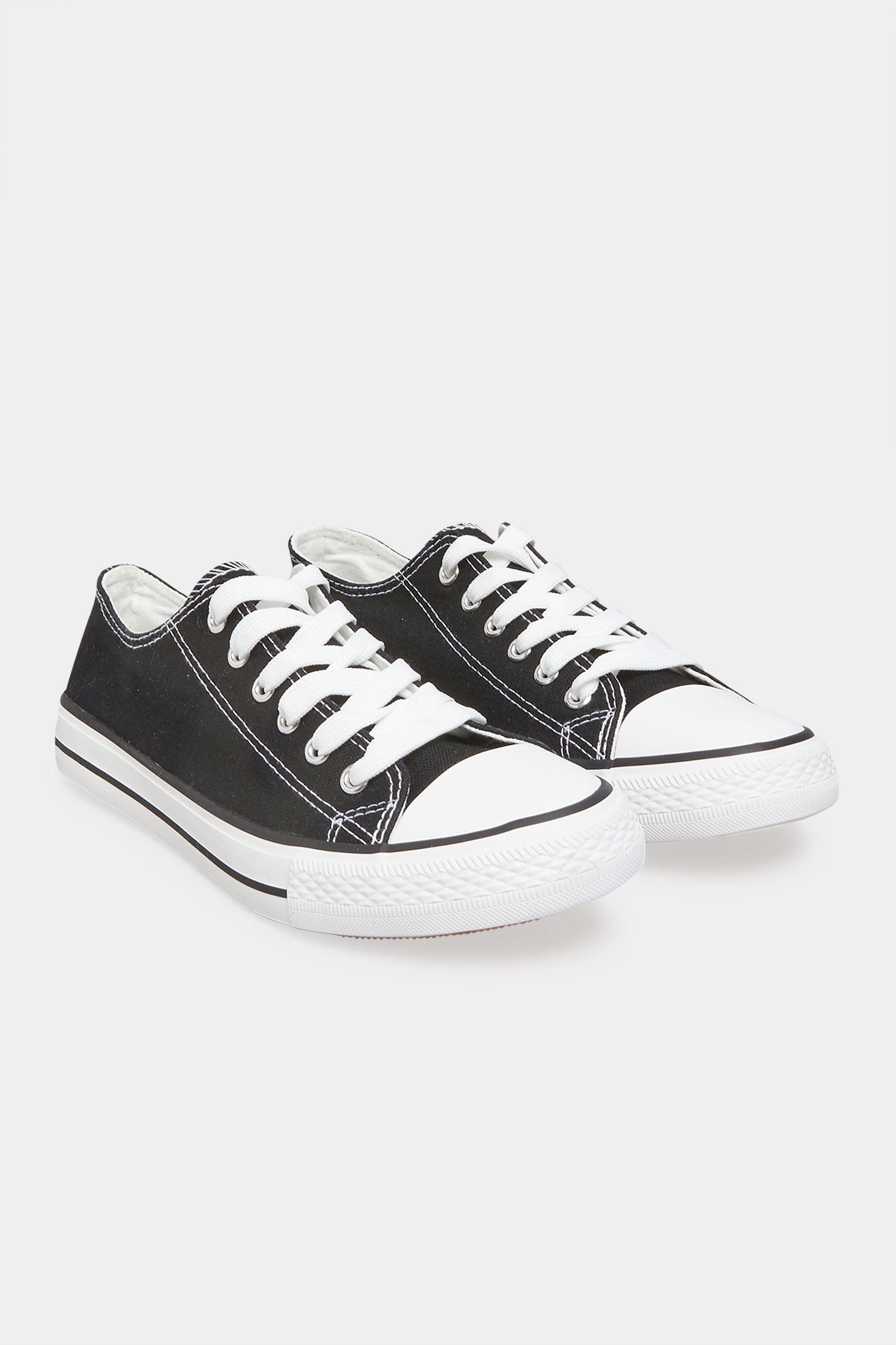 Black Canvas Low Trainers In Wide E Fit_AR.jpg