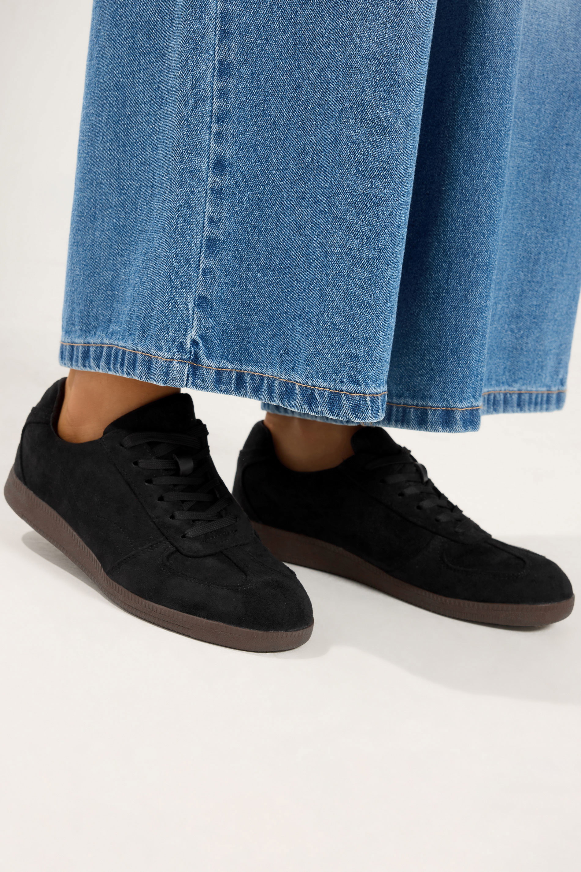 Yours Black Retro Trainers In Wide E & Extra Wide Eee Fit Size 37EEE