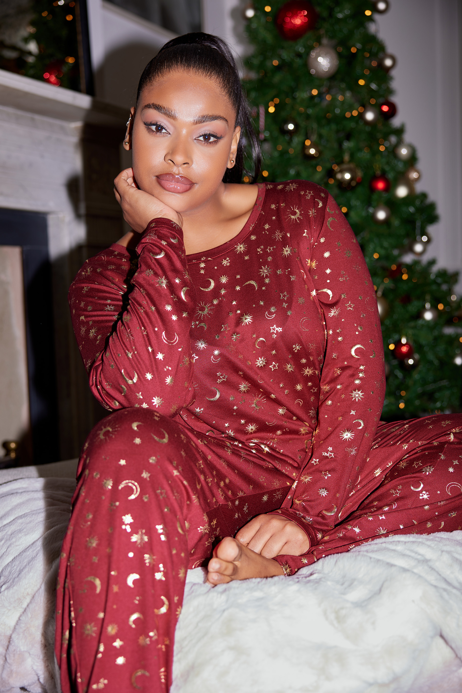 YOURS Plus Size Red Celestial Foil Print Soft Touch Pyjama Set | Yours Clothing 1