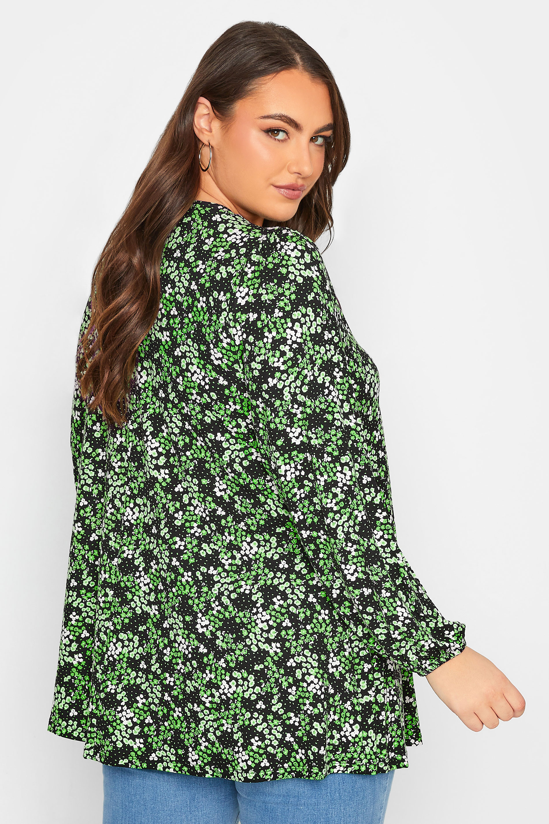 Curve Plus Size Green & Black Floral Print Balloon Sleeve Pleat Top | Yours Clothing  3