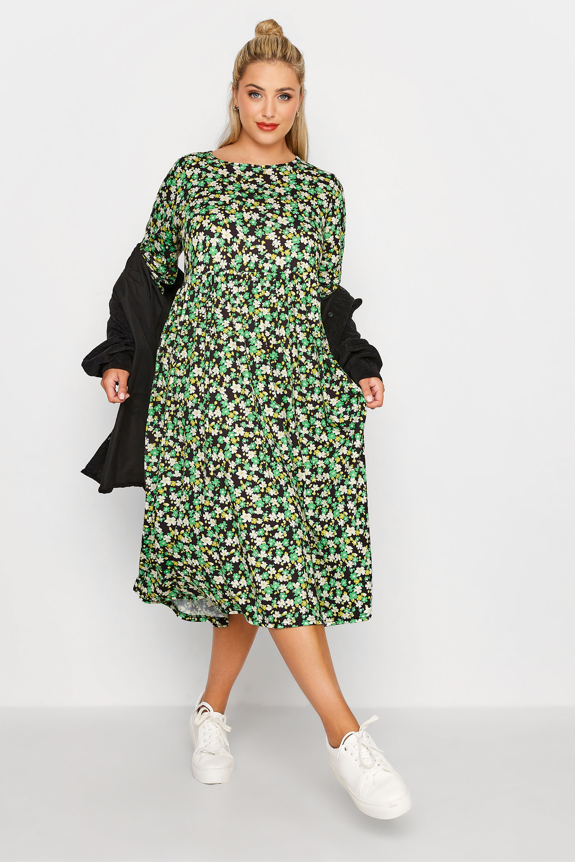 LIMITED COLLECTION Plus Size Green Floral Smock Dress | Yours Clothing 1