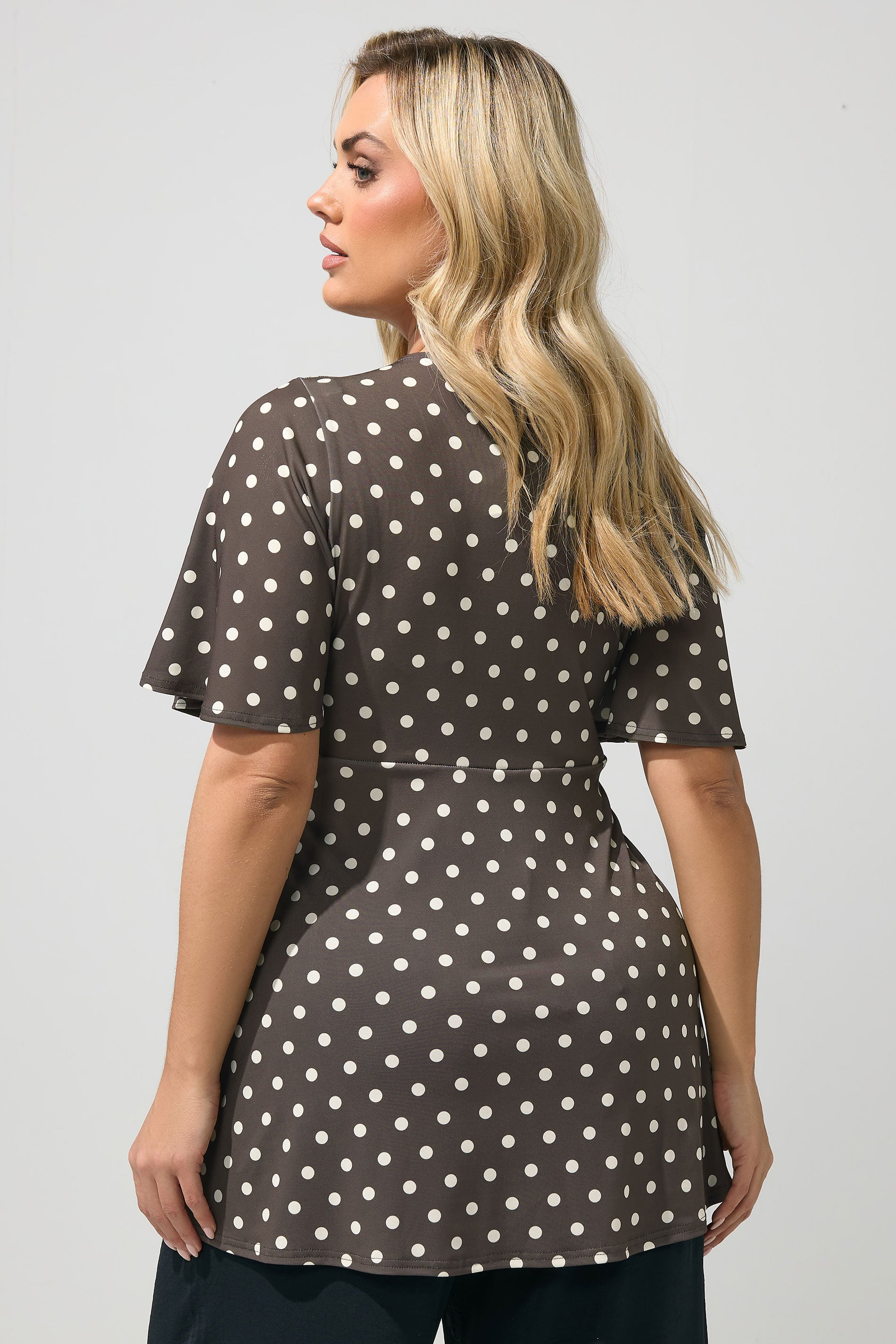 YOURS LONDON Plus Size Chocolate Brown Polka Dot Knot Front Top | Yours Clothing 2