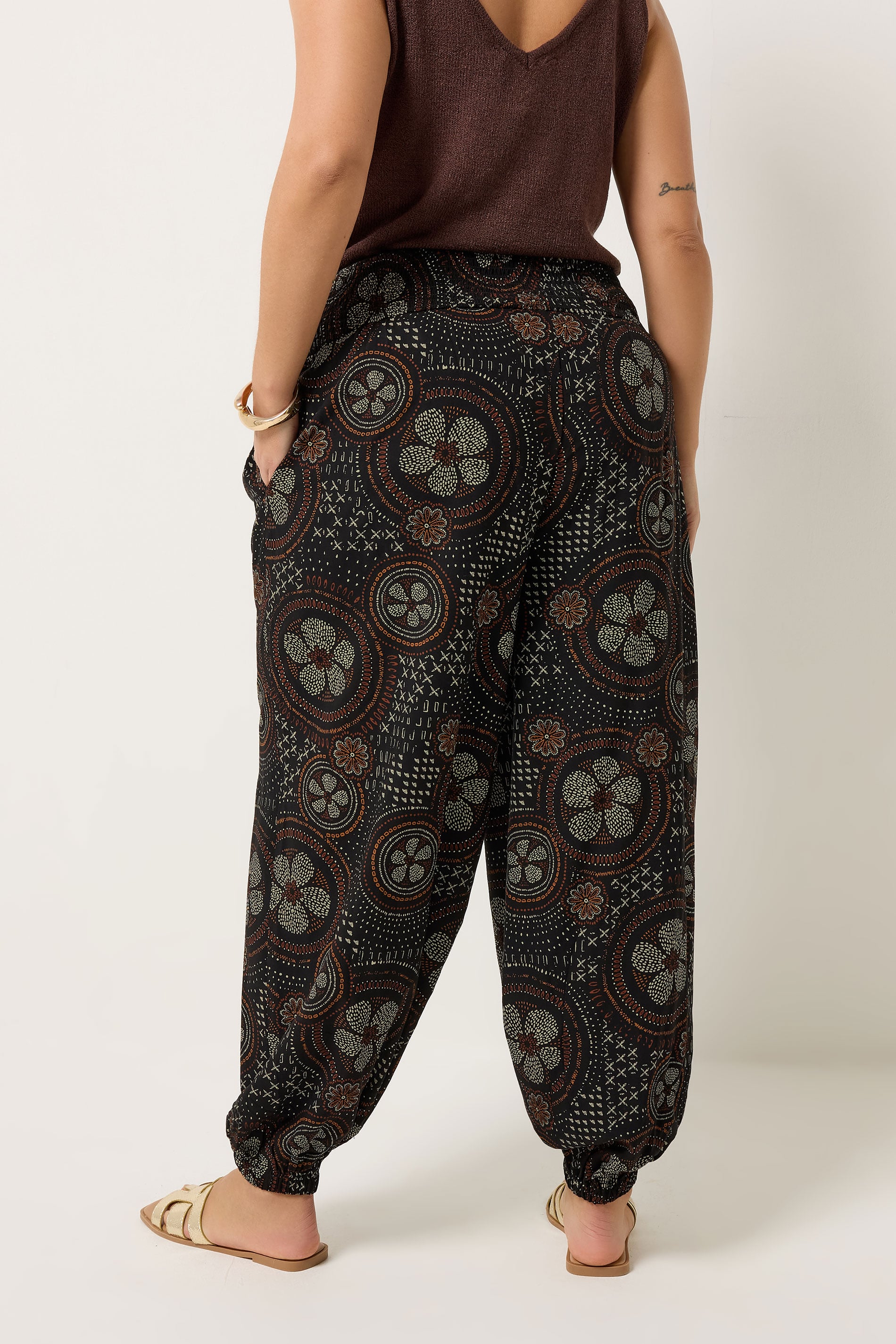 YOURS Plus Size Black Abstract Floral Balloon Trousers | Yours Clothing 2