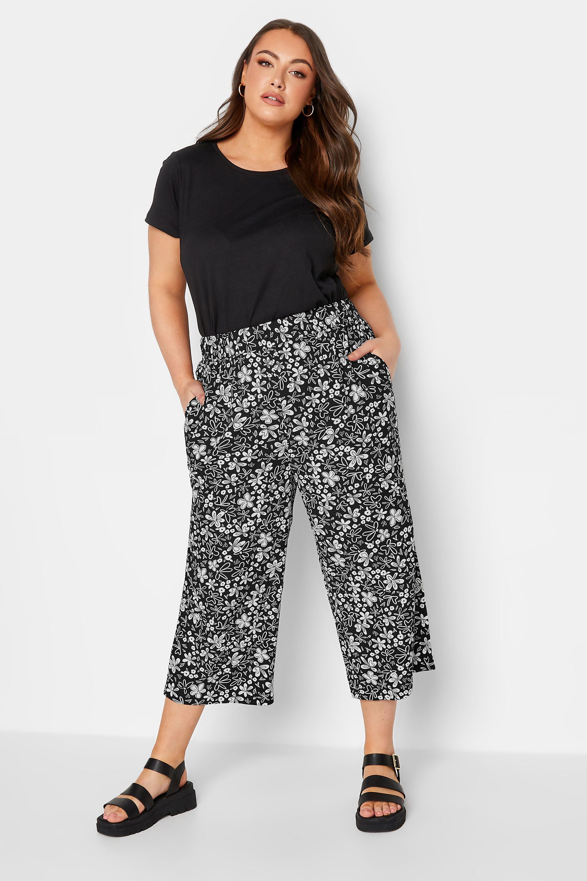 YOURS Plus Size Black Floral Print Cropped Trousers | Yours Clothing 2