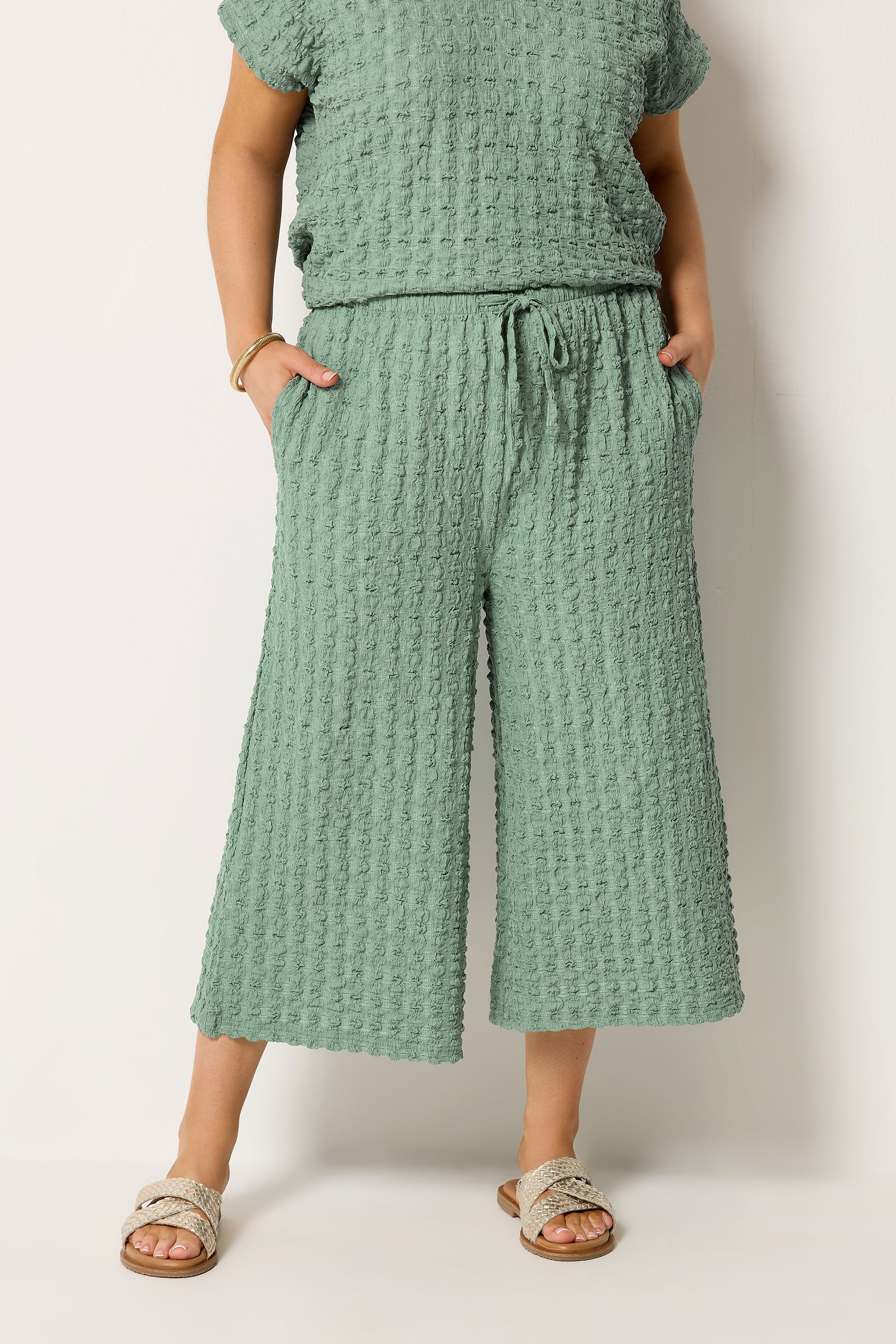 YOURS Plus Size Sage Green Bubble Textured Cropped Trousers | Yours Clothing 3