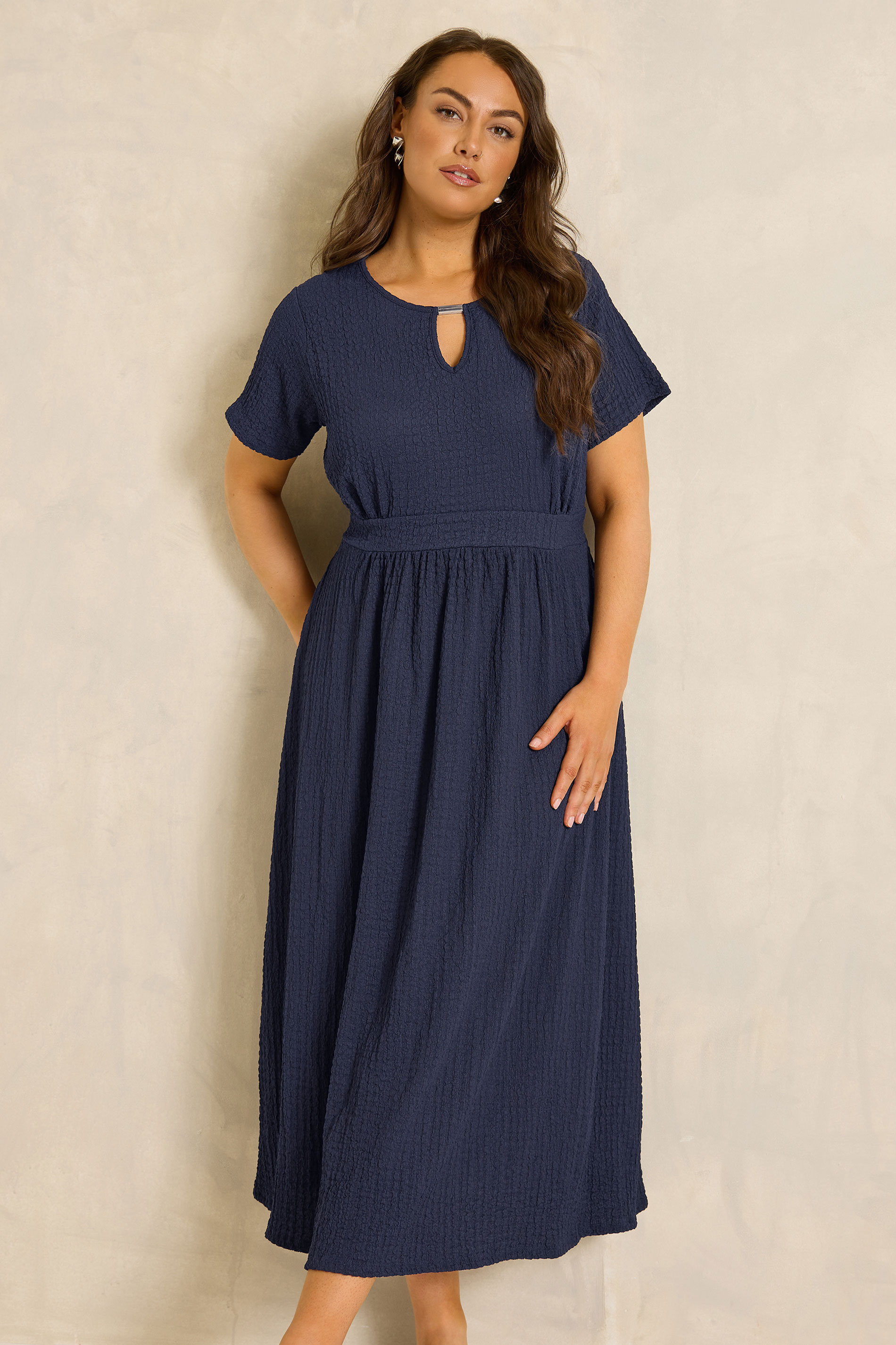 EVANS Plus Size Navy Blue Keyhole Textured Maxi Dress | Evans 1